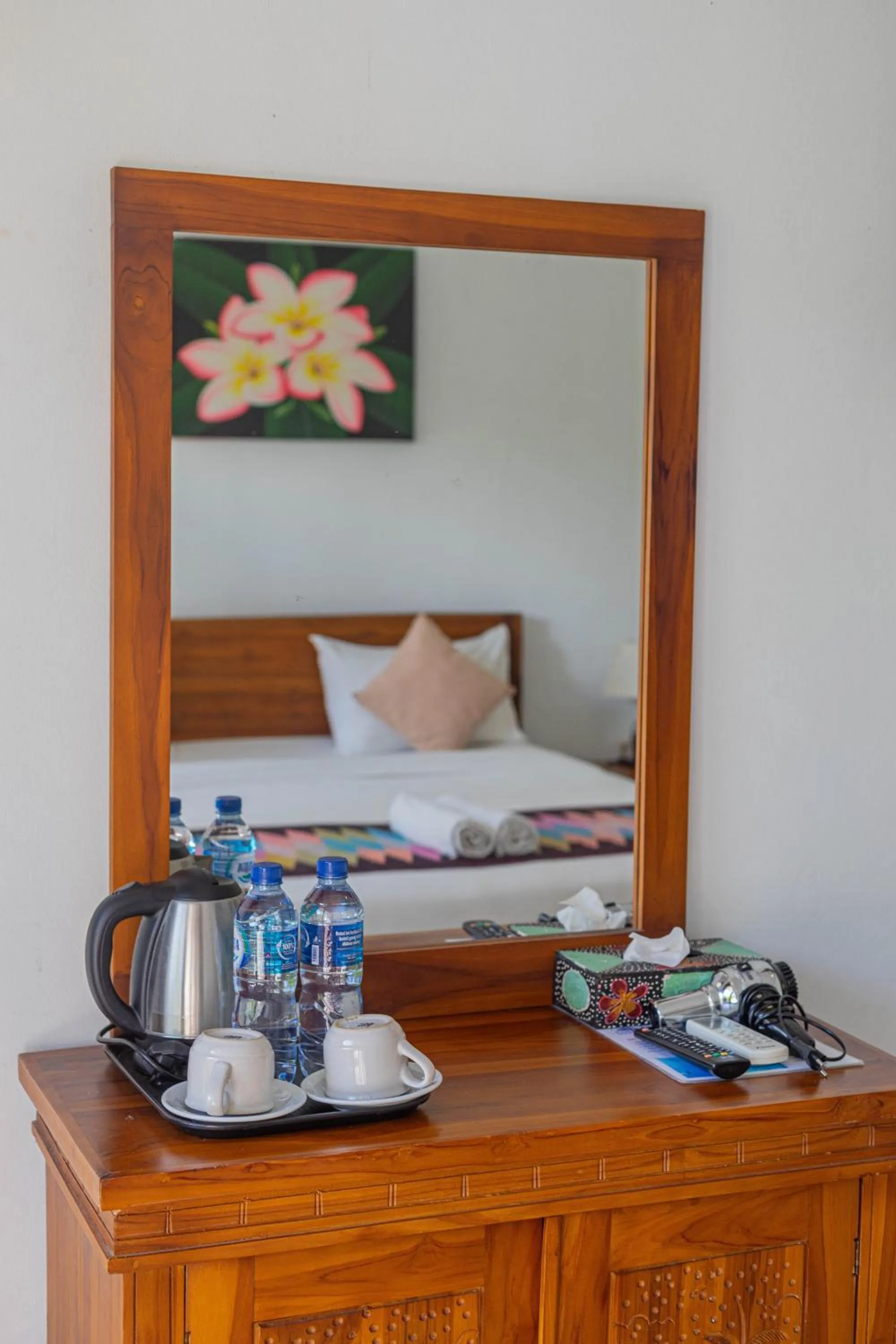 Coffee/tea facilities, Bed in Bhavana Cottage