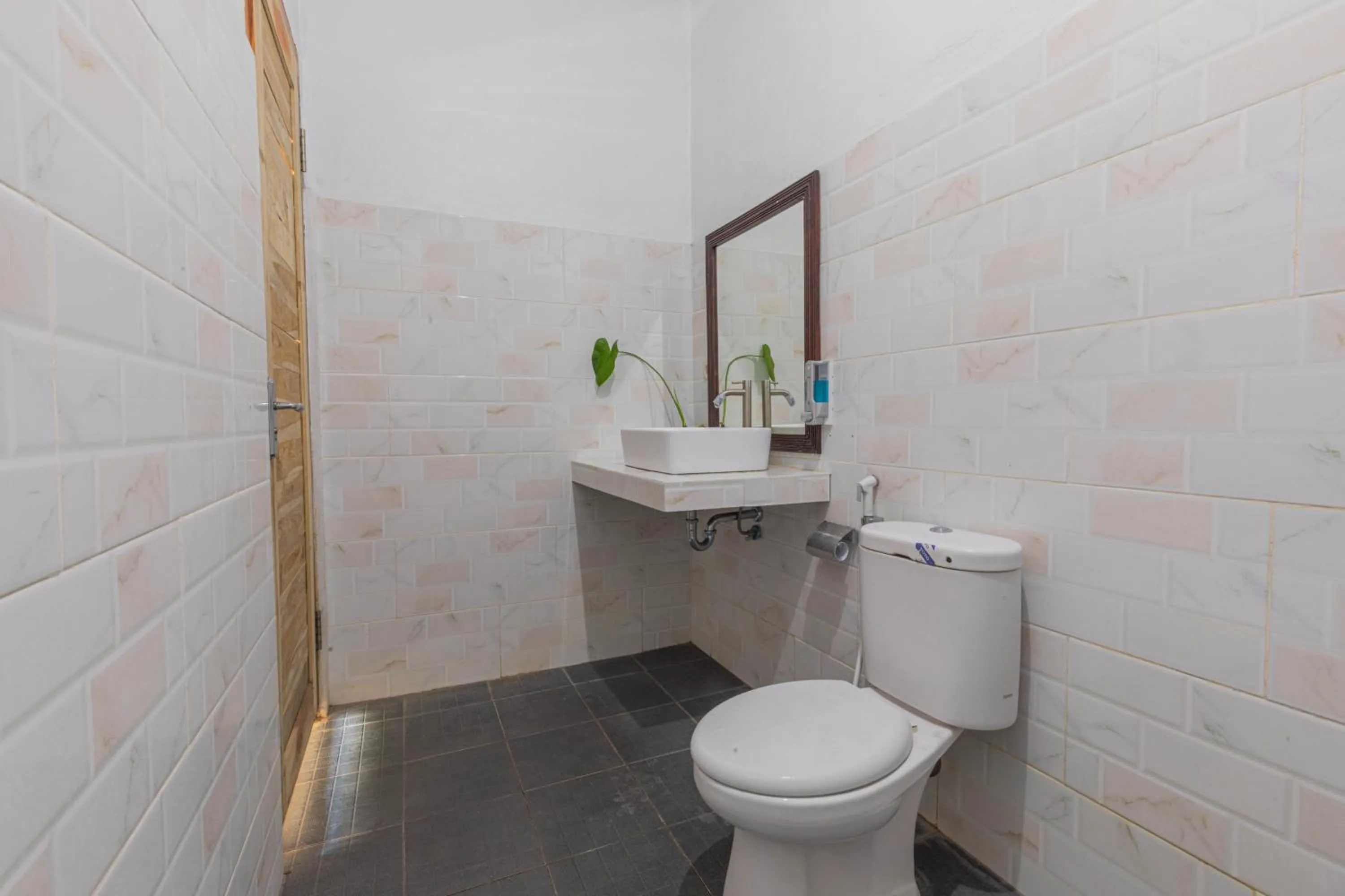 Bathroom in Bhavana Cottage