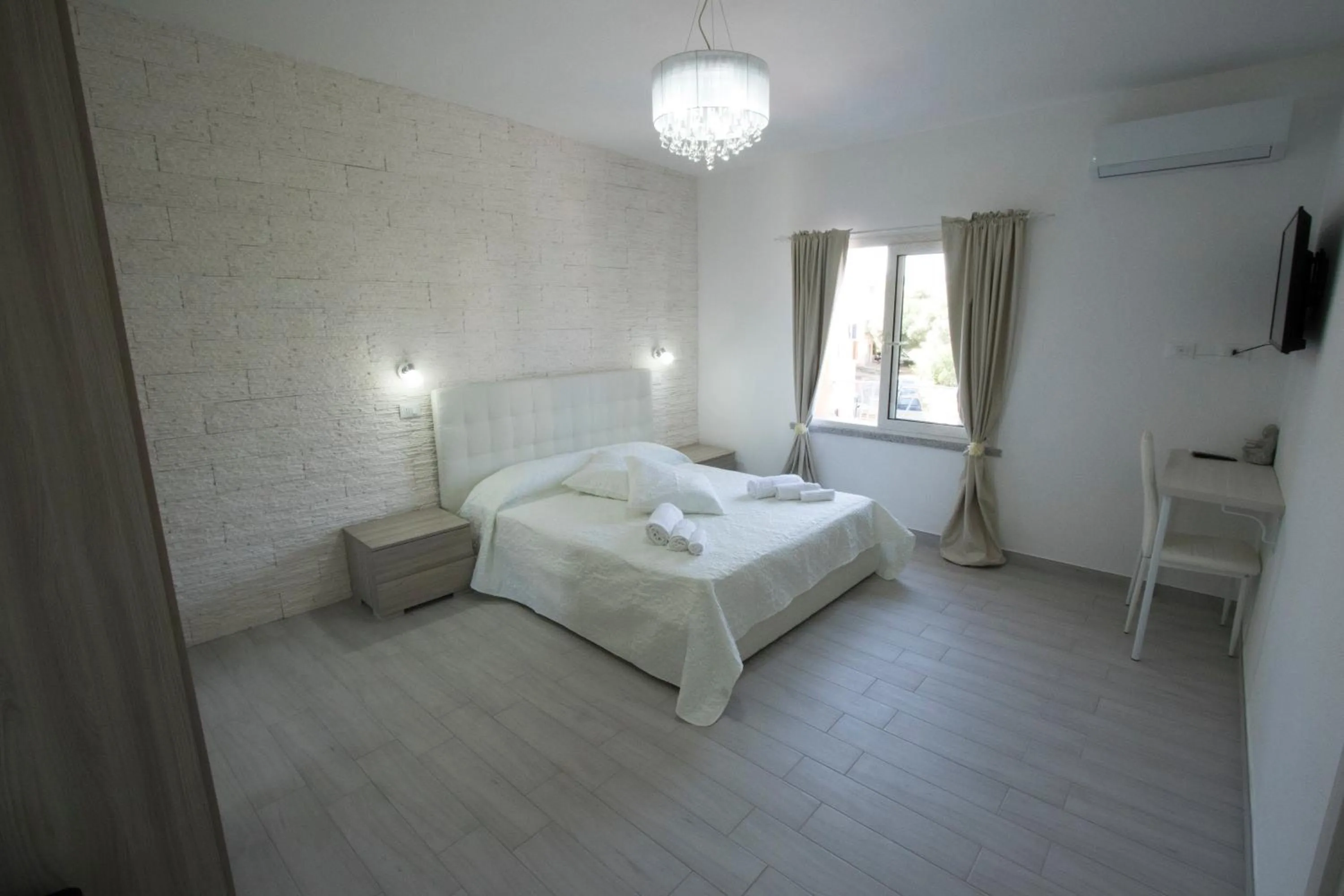 Photo of the whole room, Bed in B&B Sole E Luna