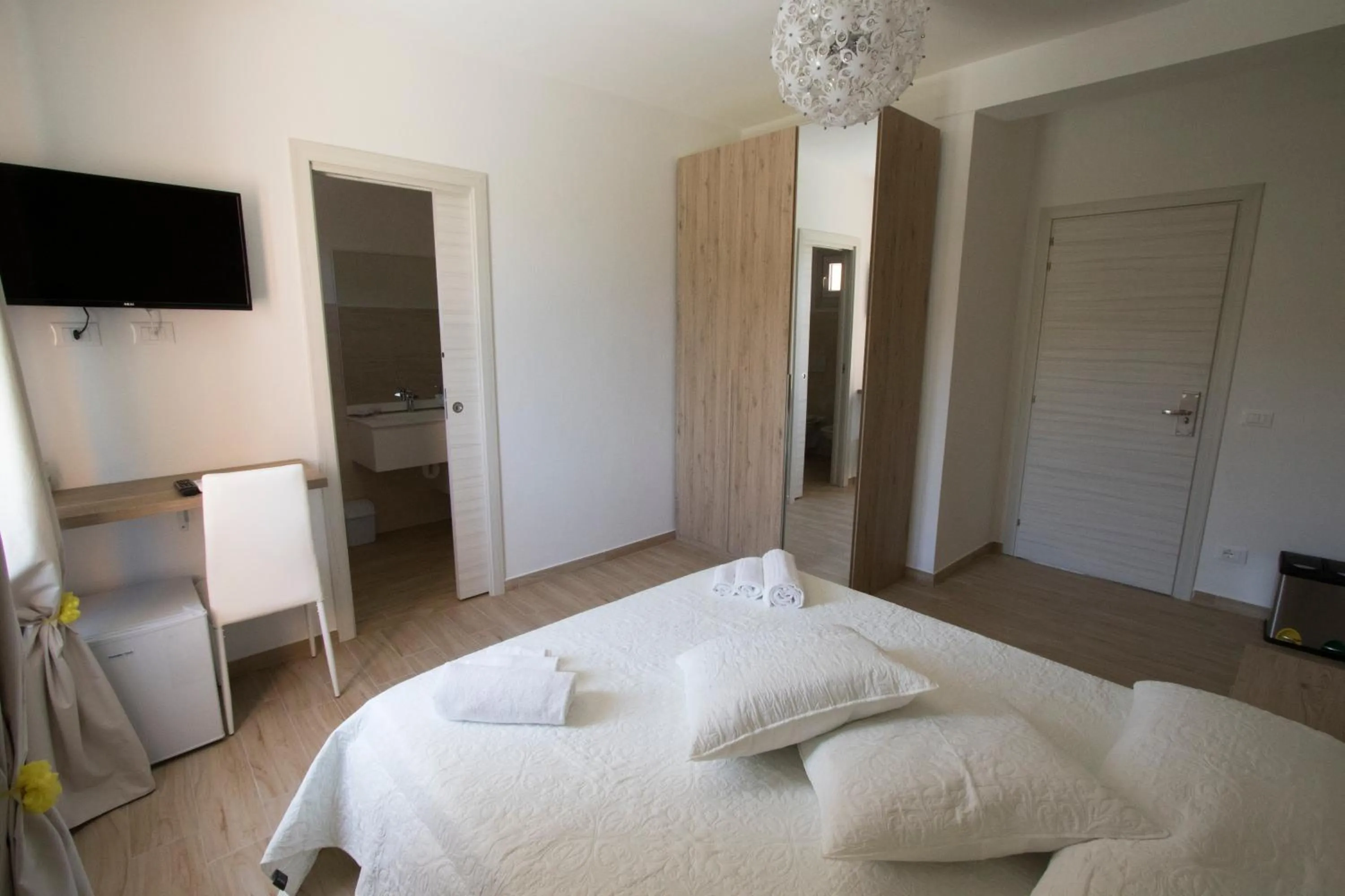 TV and multimedia, Bed in B&B Sole E Luna