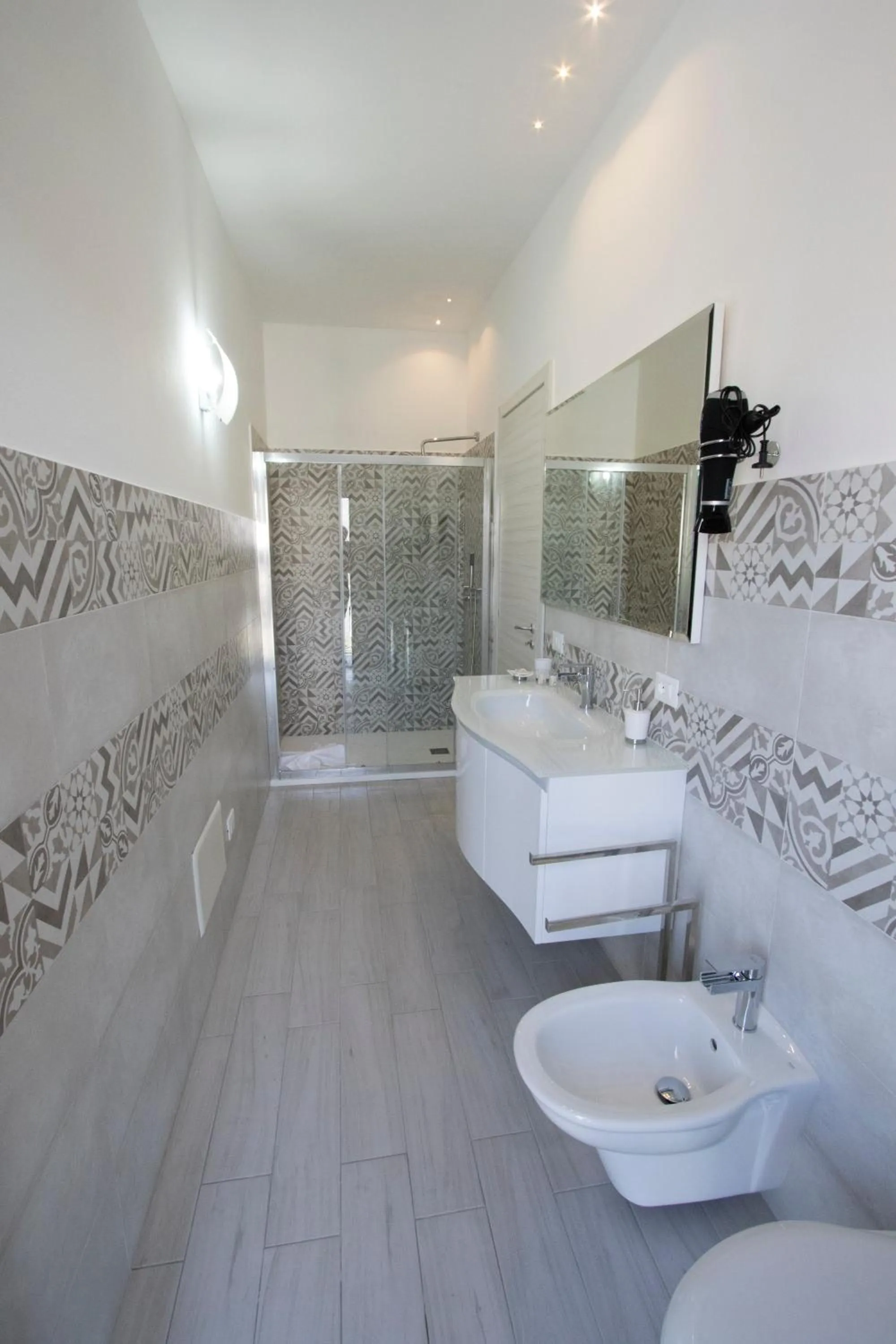 Shower in B&B Sole E Luna