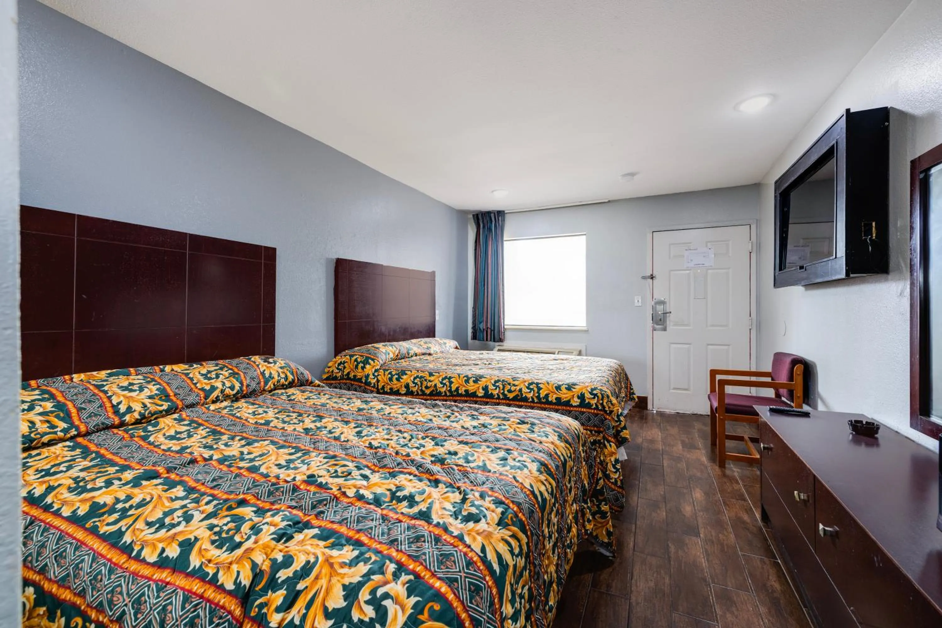 Bedroom, Bed in Hotel O Luxury Inn Channelview Baytown I-10