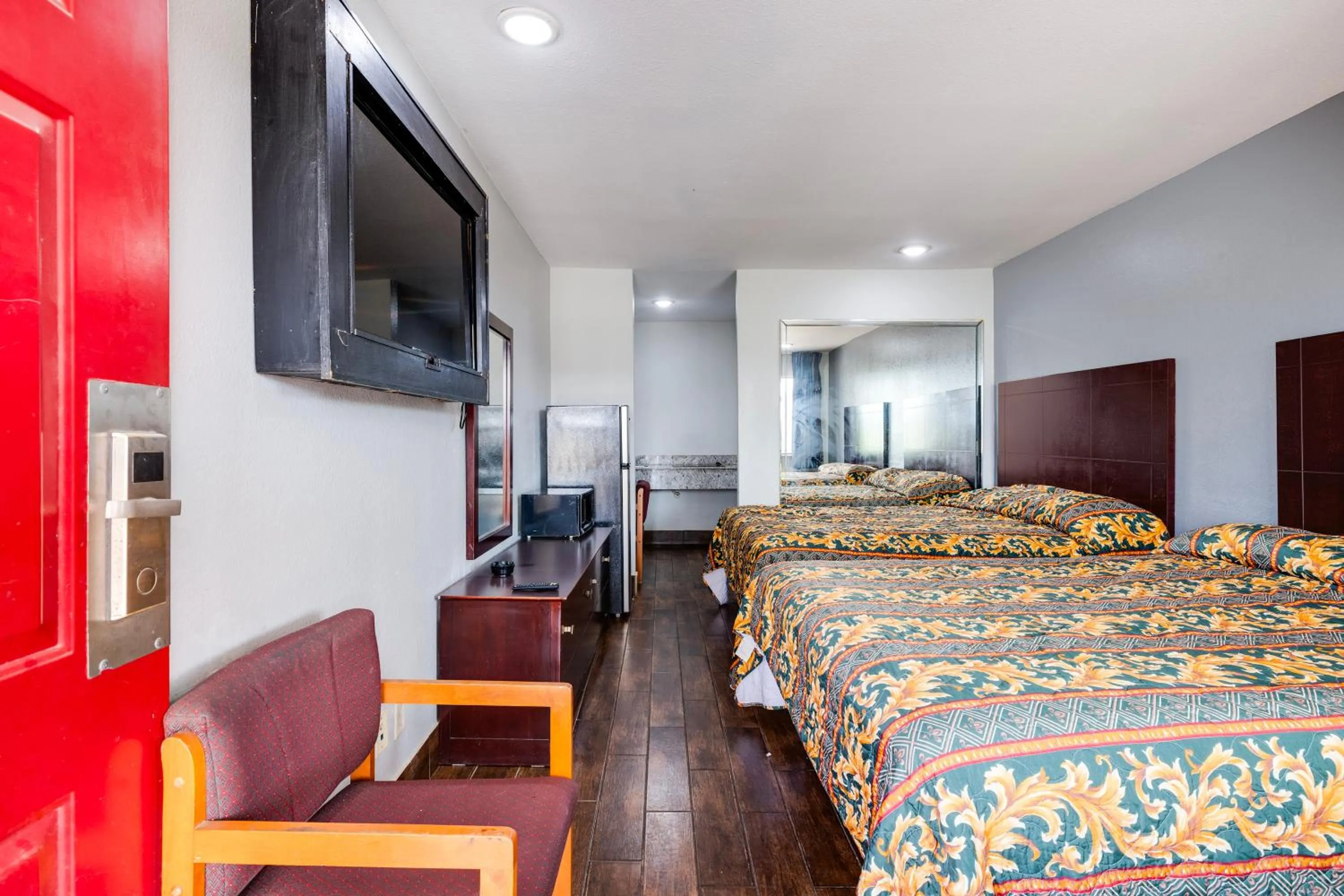 Bedroom, Bed in Hotel O Luxury Inn Channelview Baytown I-10