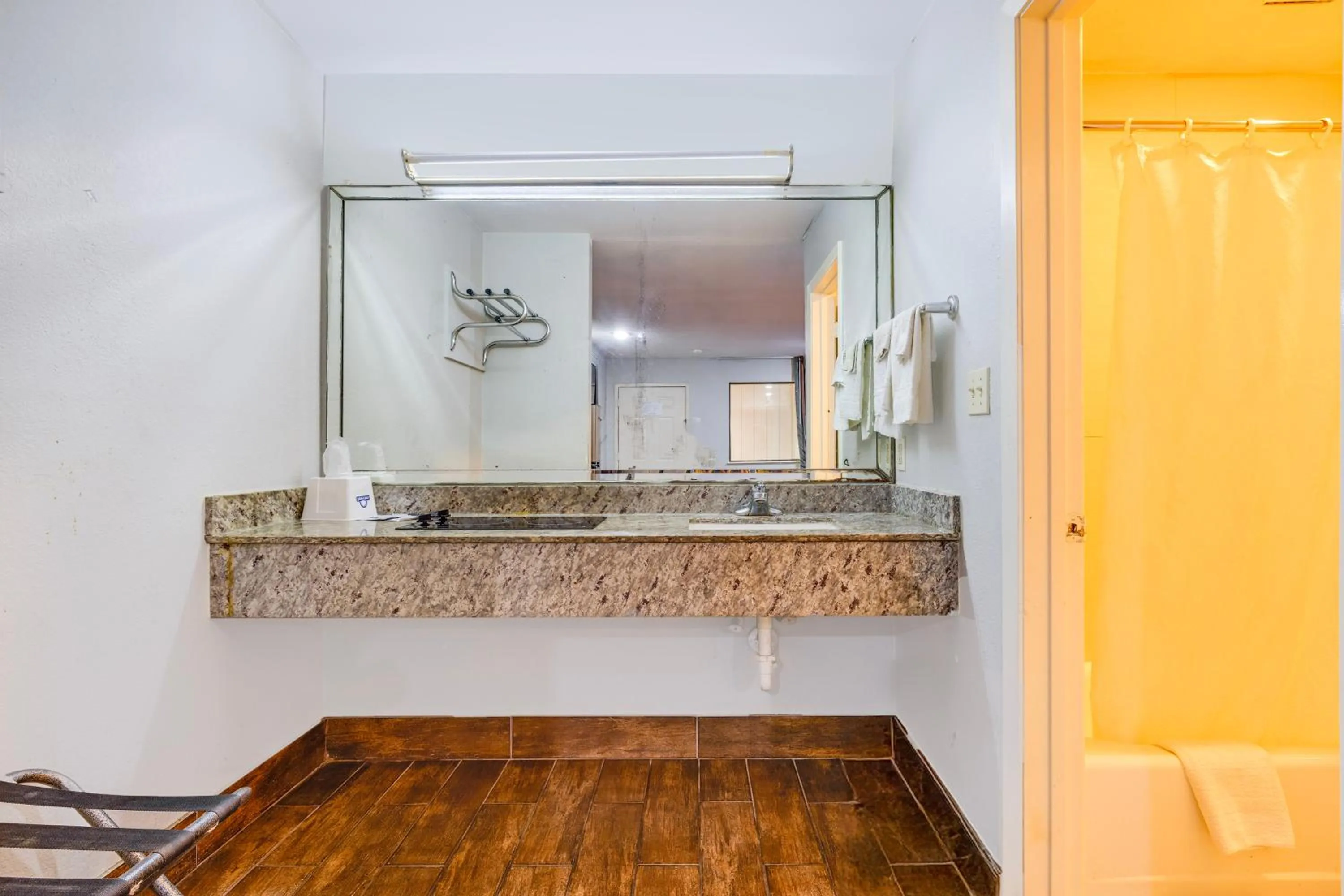 Bathroom in Hotel O Luxury Inn Channelview Baytown I-10