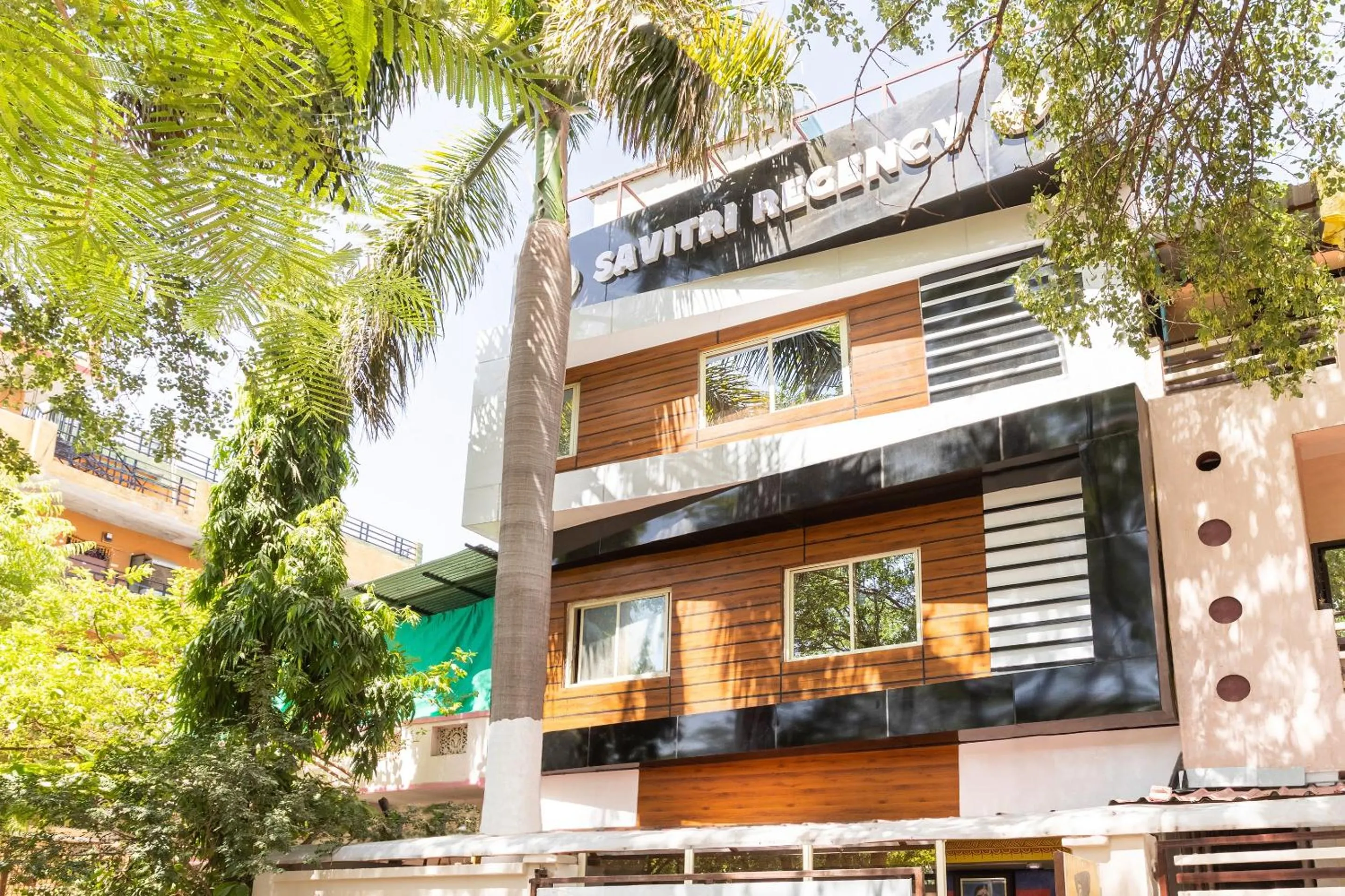 Facade/entrance in Hotel O Savitri Regency