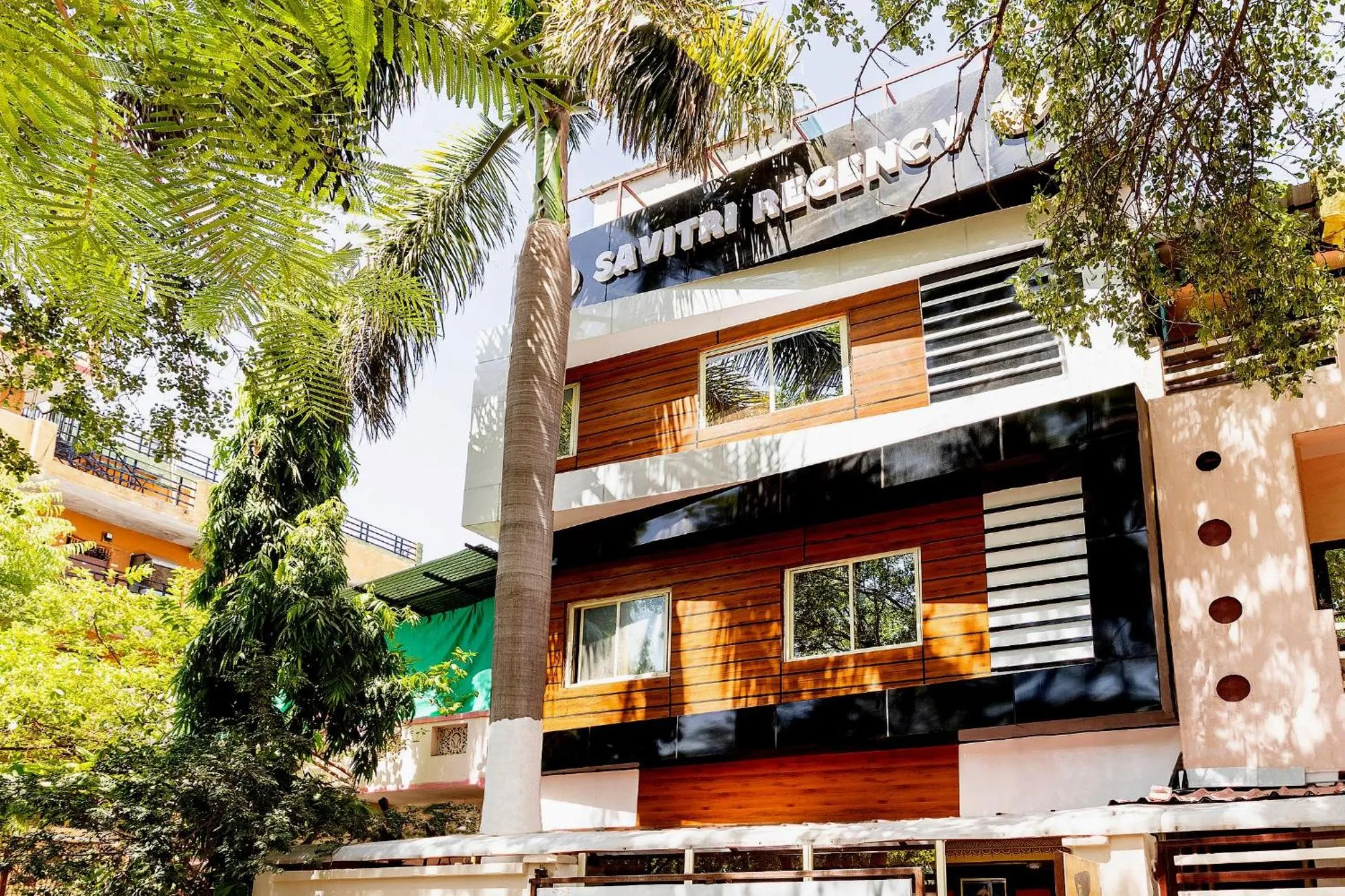 Facade/entrance in Hotel O Savitri Regency