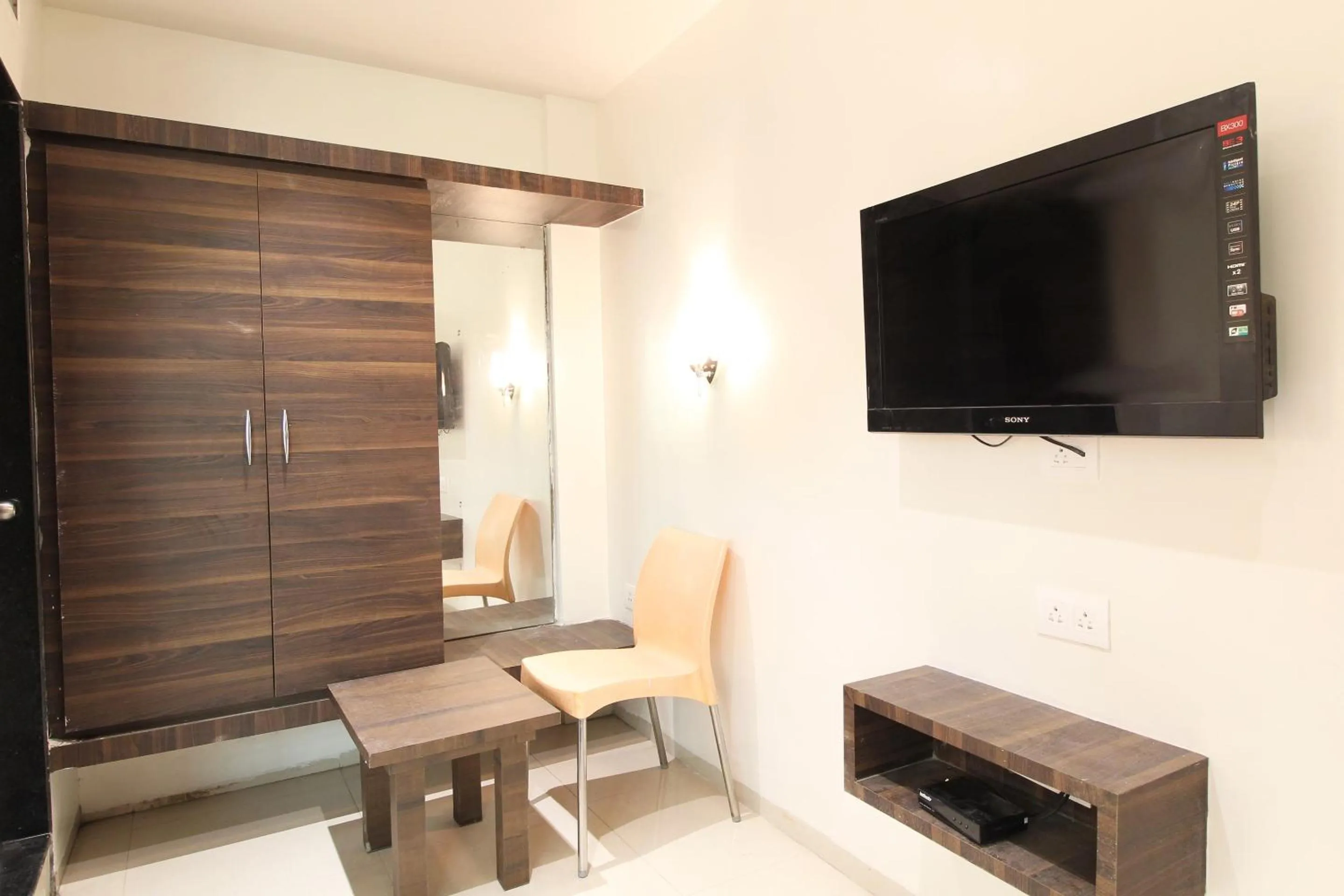 Bedroom in Hotel O New Pune