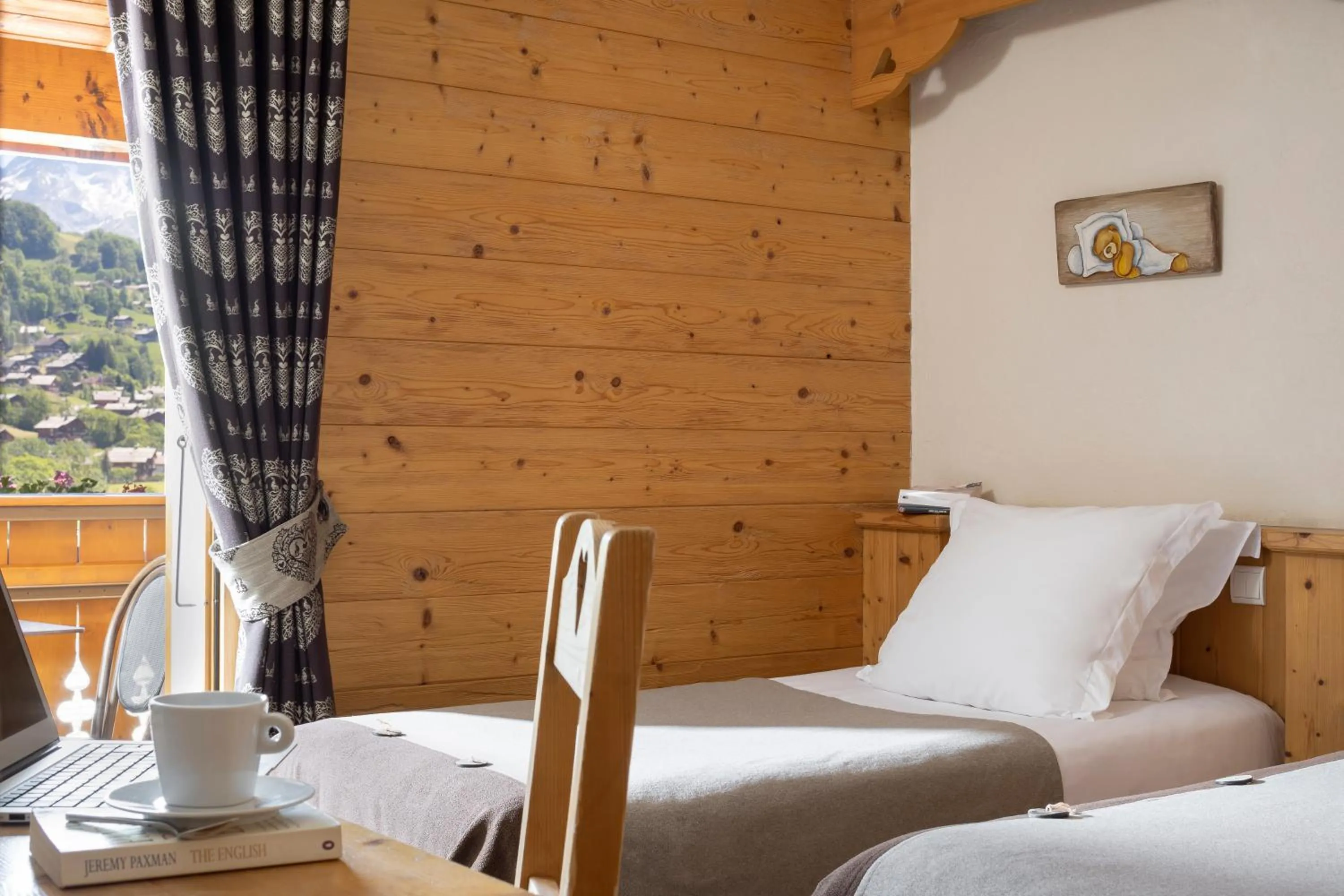 Bed in Logis La Croix-Saint-Maurice