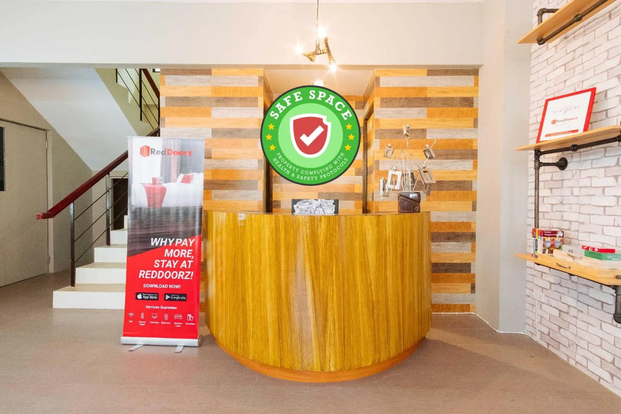 Lobby or reception, Lobby/Reception in RedDoorz near Osmeña Hway2 - Quarantine Hotel