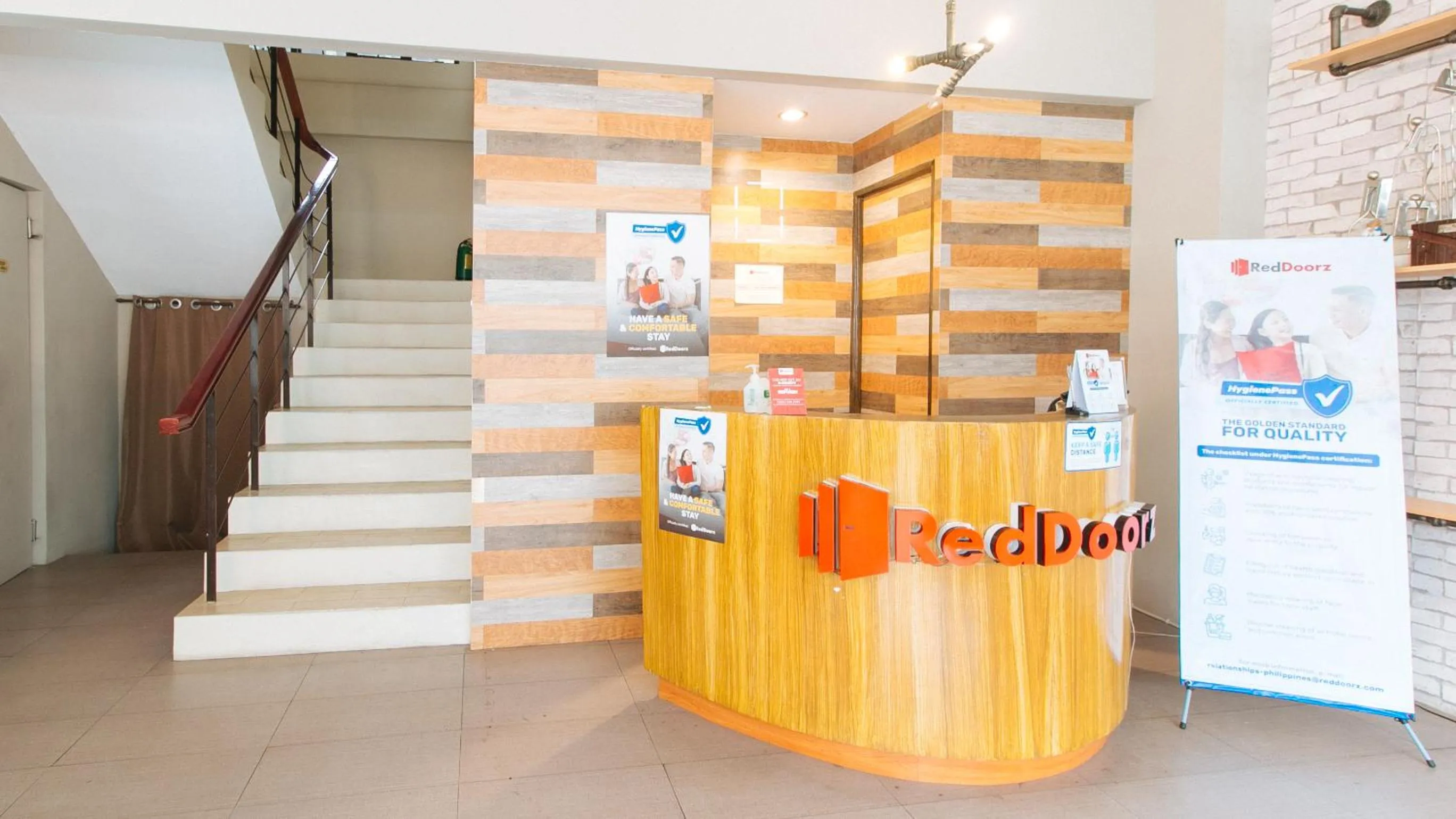 Property logo or sign, Lobby/Reception in RedDoorz near Osmeña Hway2 - Quarantine Hotel