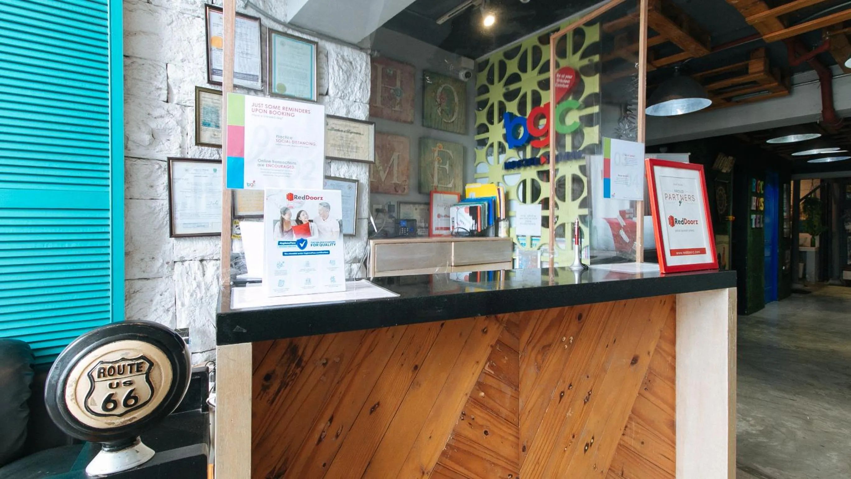 Lobby or reception in RedDoorz Plus at BGC near St Lukes