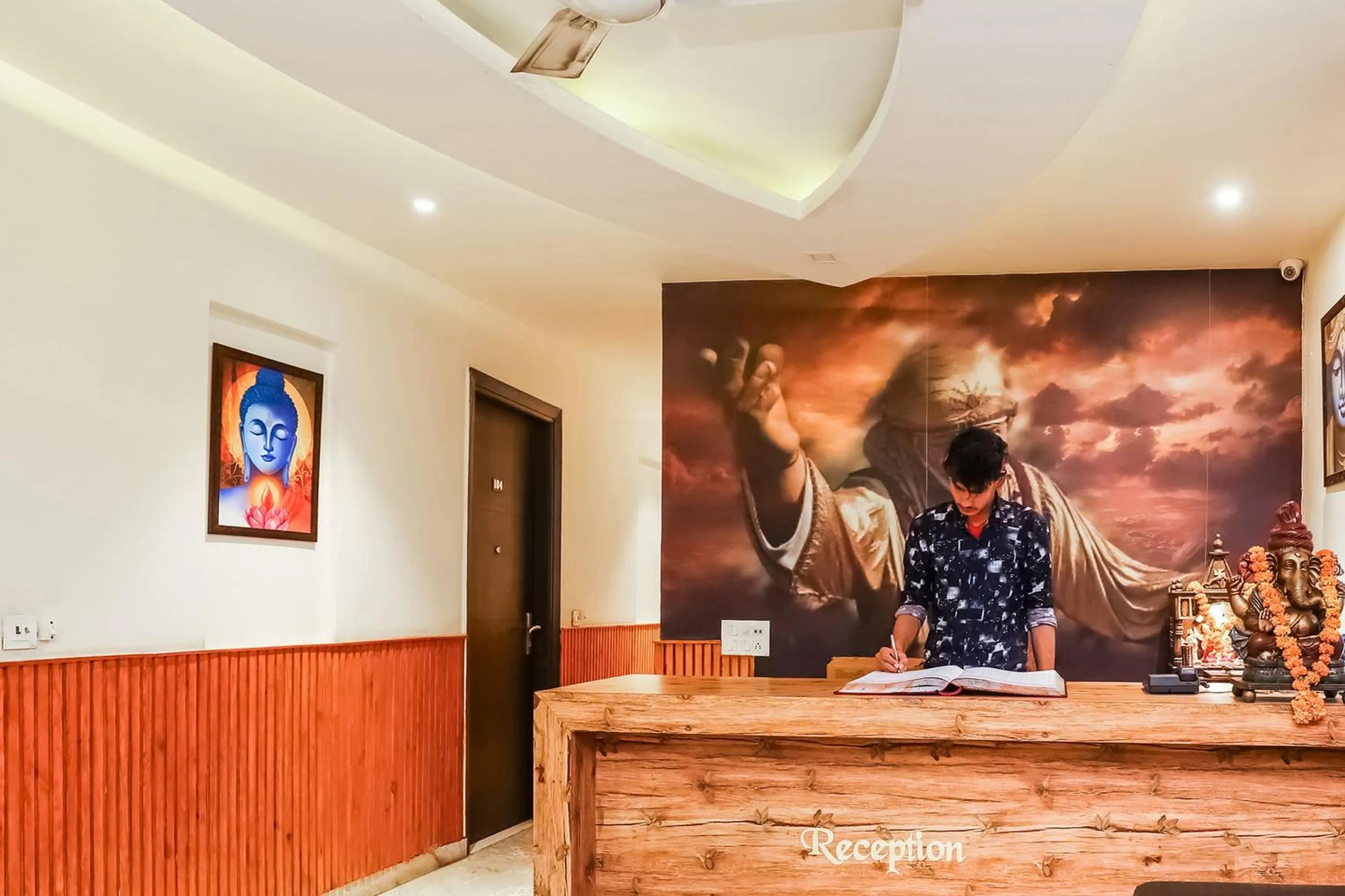 Lobby or reception in Hotel O Shri Sai