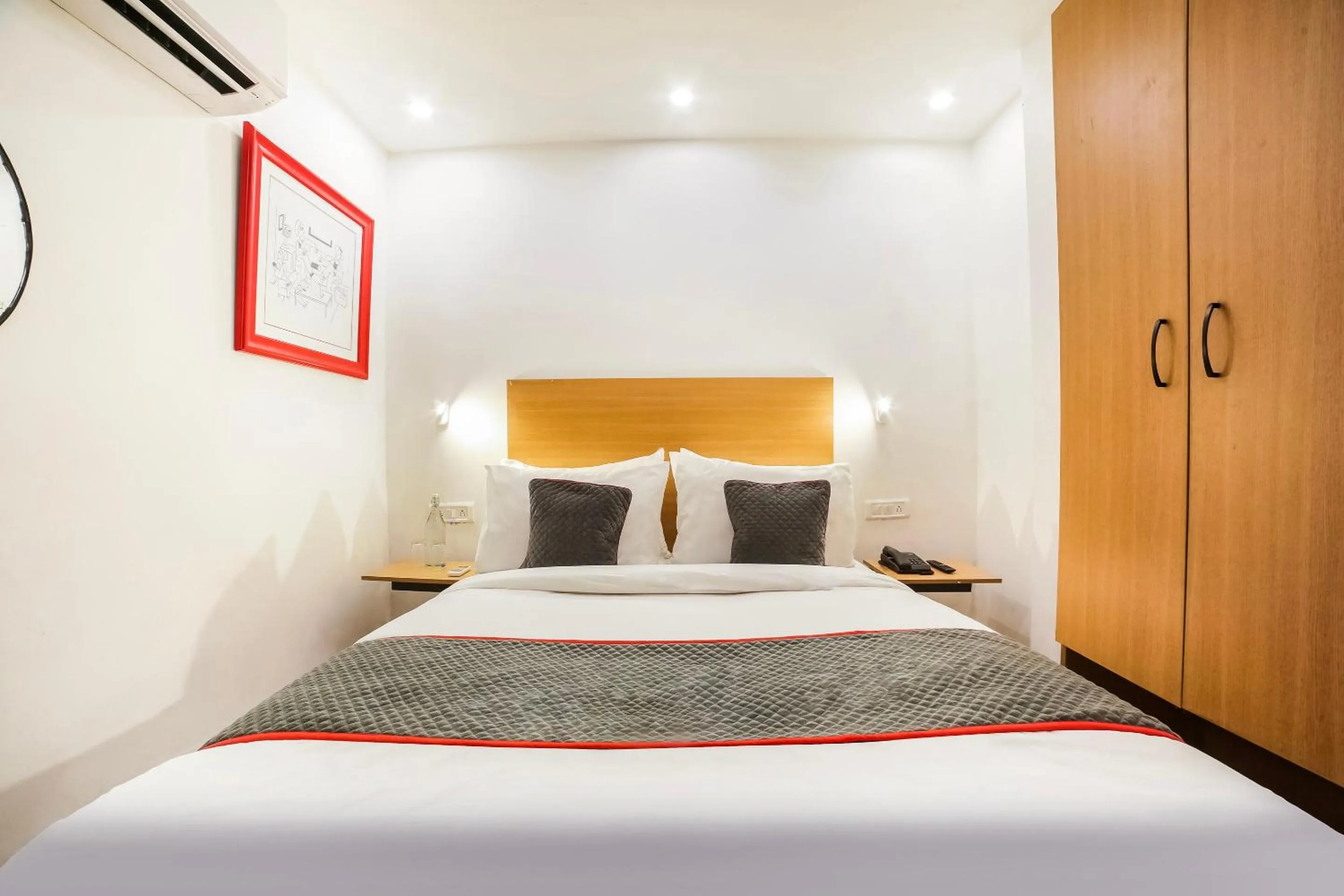 Bedroom, Bed in Super Hotel O Nawada Metro