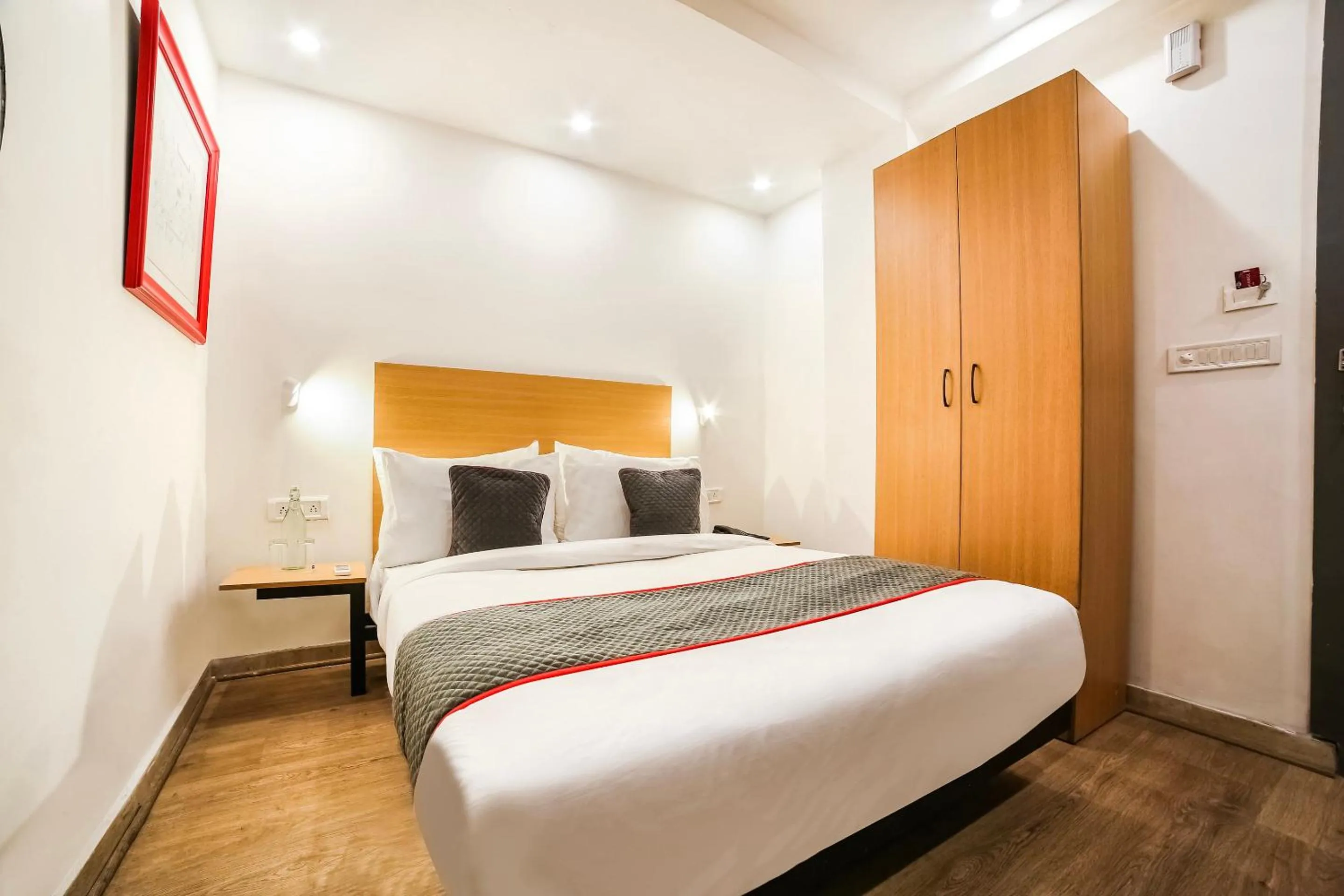 Bedroom, Bed in Super Hotel O Nawada Metro