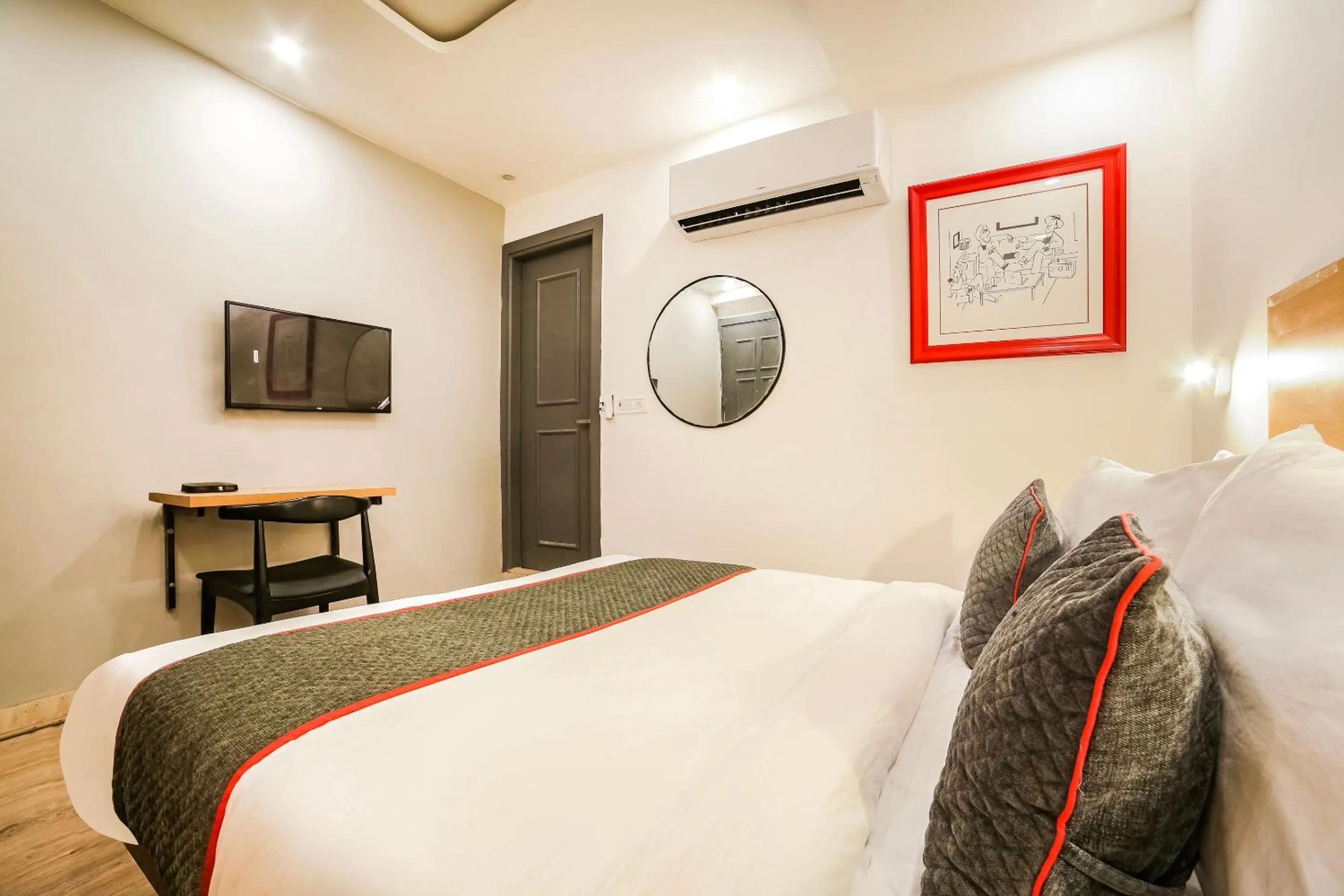 Bedroom, Bed in Super Hotel O Nawada Metro