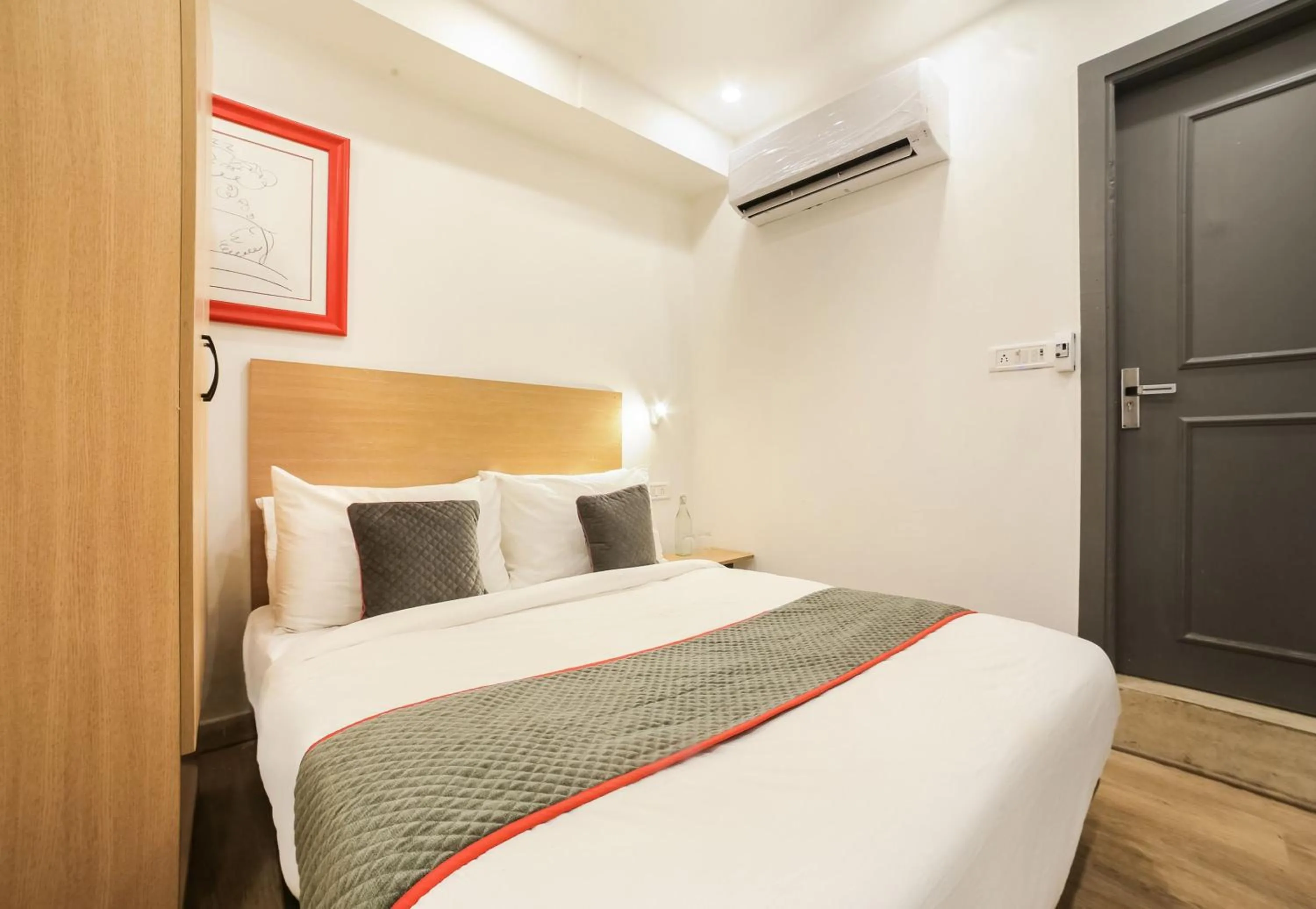 Bedroom, Bed in Super Hotel O Nawada Metro