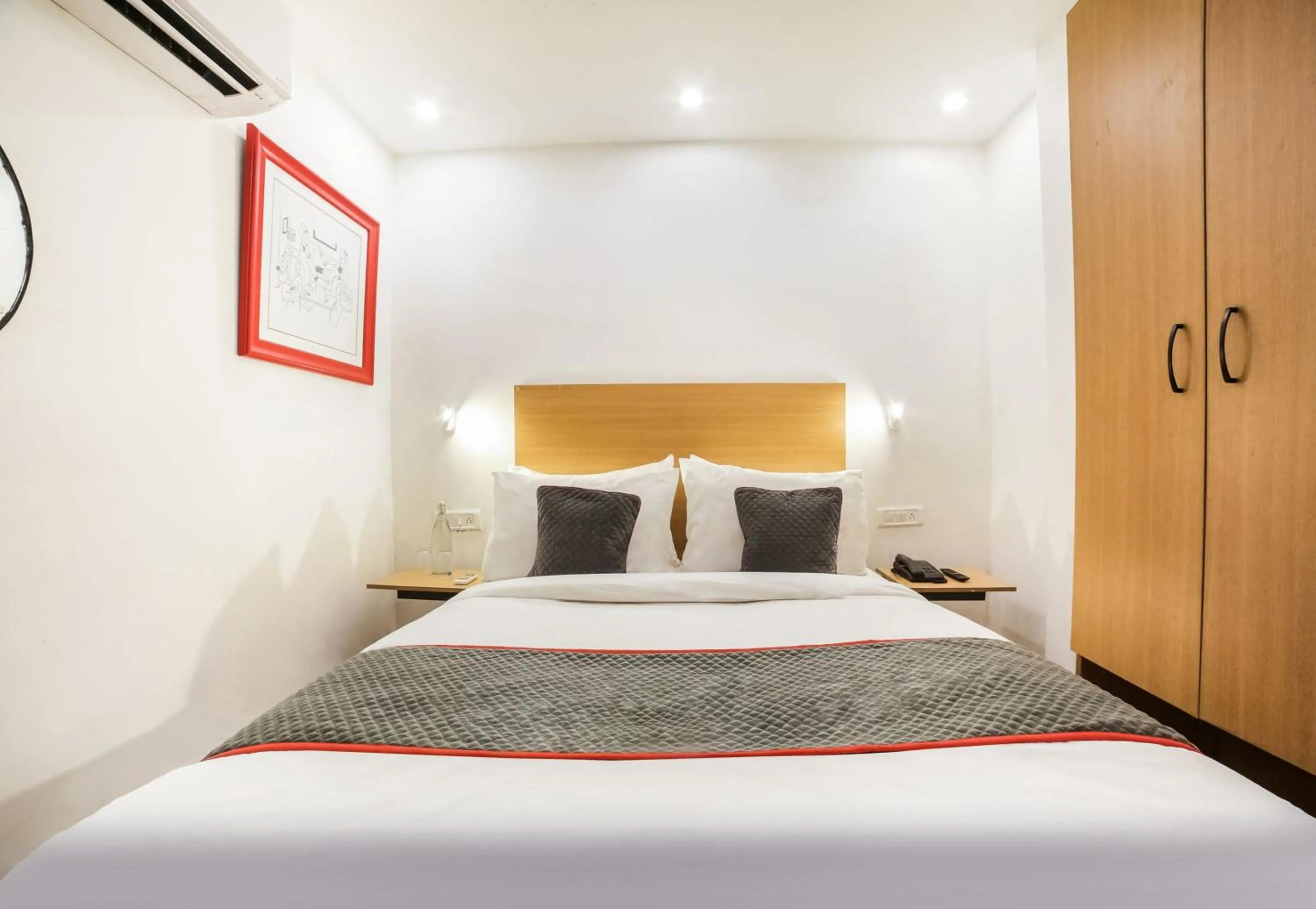 Bedroom, Bed in Super Hotel O Nawada Metro