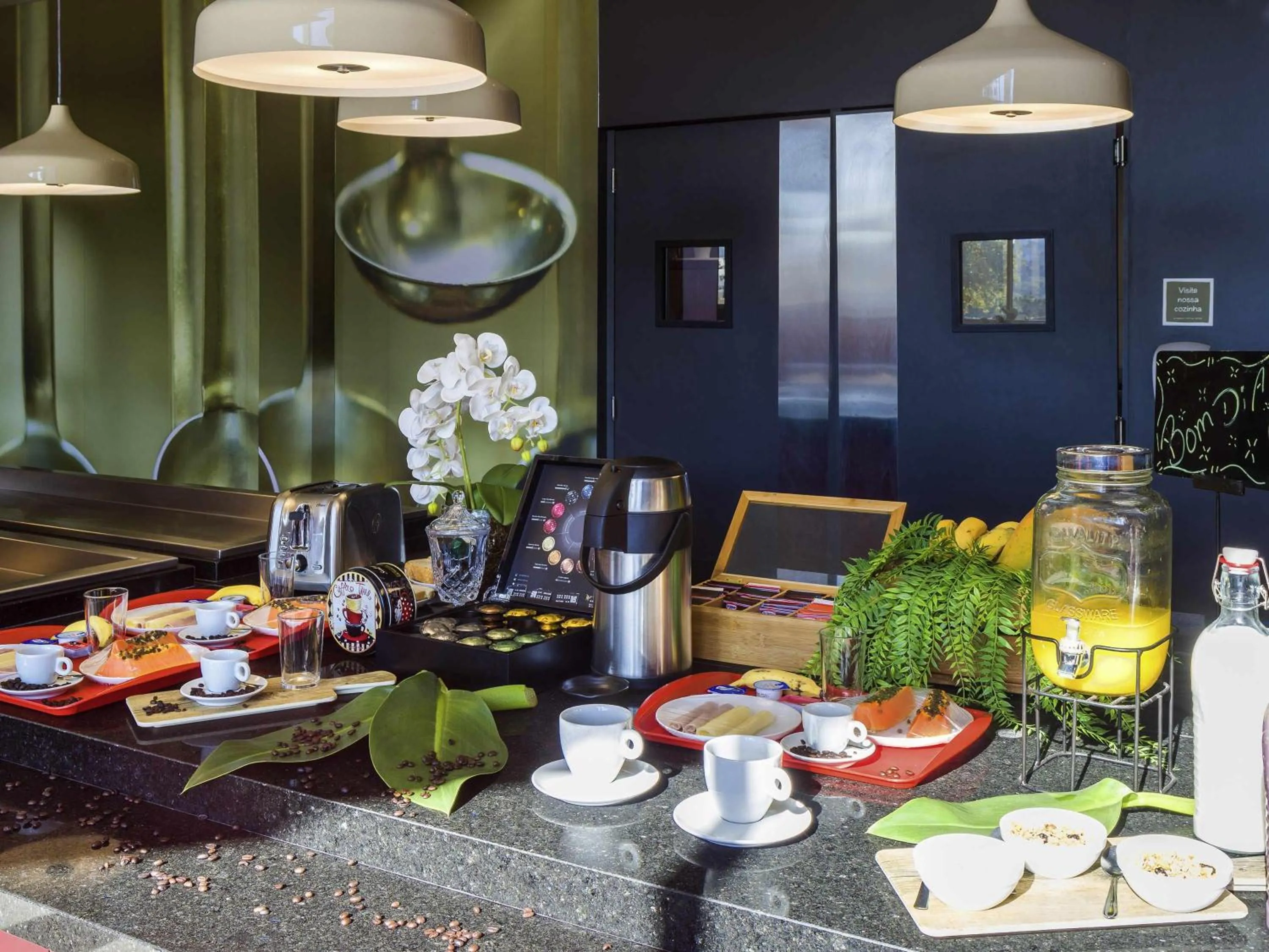 Breakfast in Ibis Americana