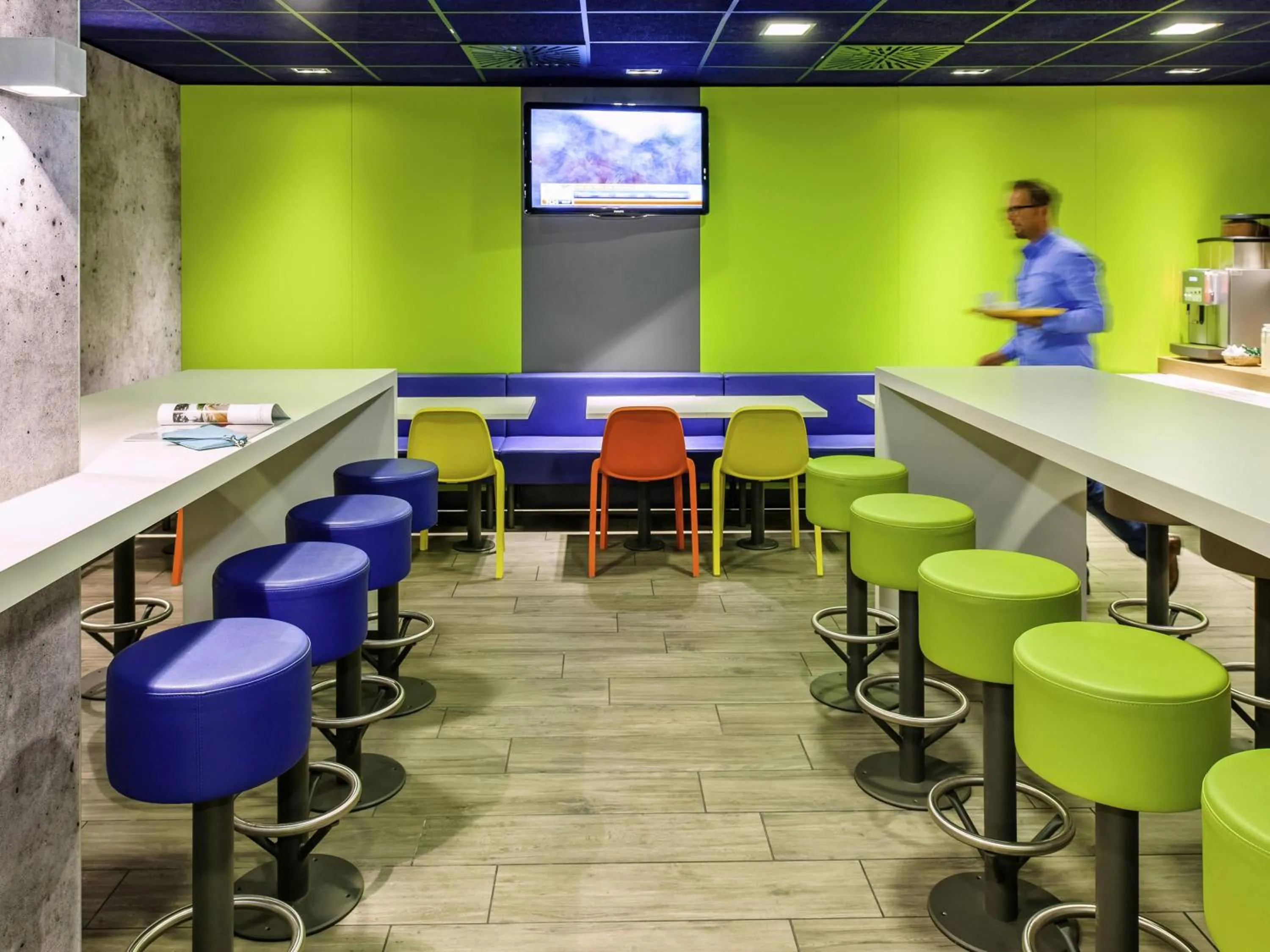 Lounge or bar in ibis budget Sao Caetano