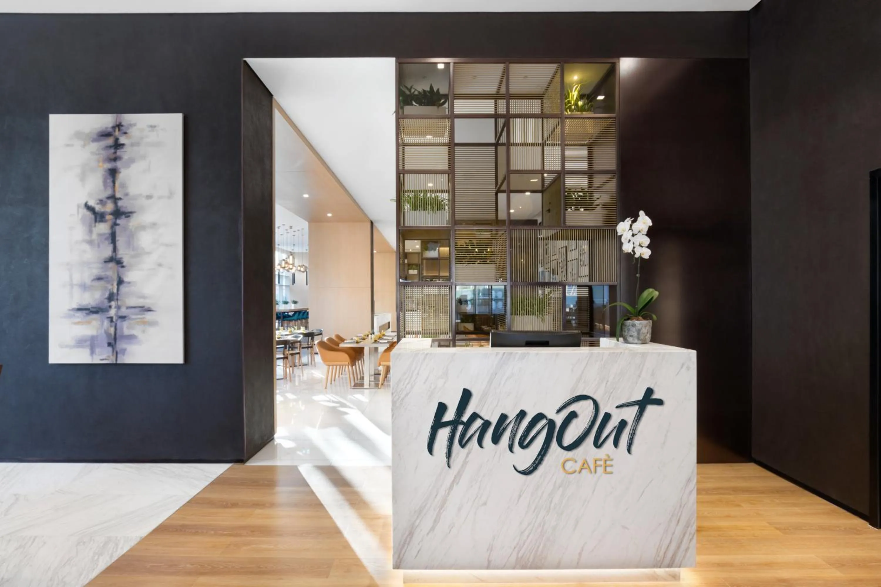 Restaurant/places to eat in Novotel Bur Dubai - Healthcare City