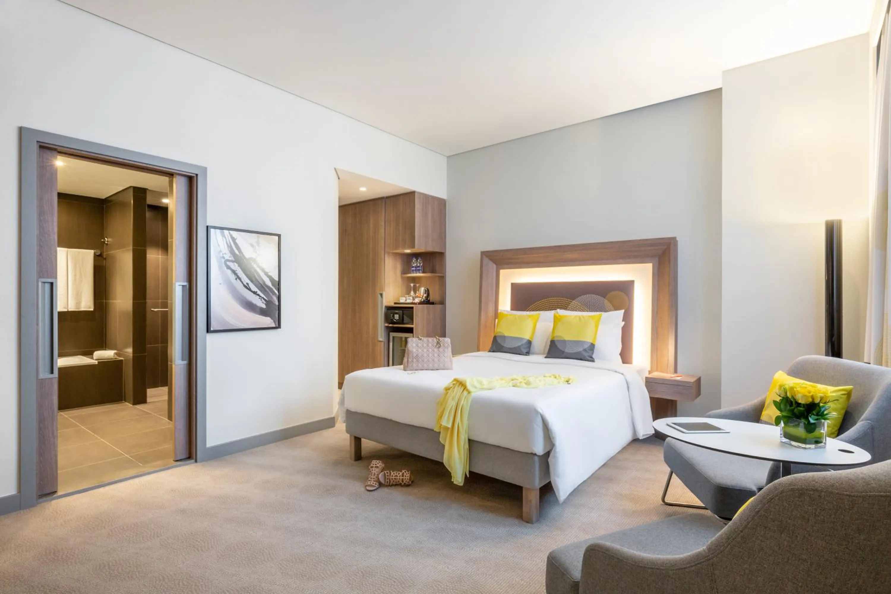 Bedroom, Bed in Novotel Bur Dubai - Healthcare City