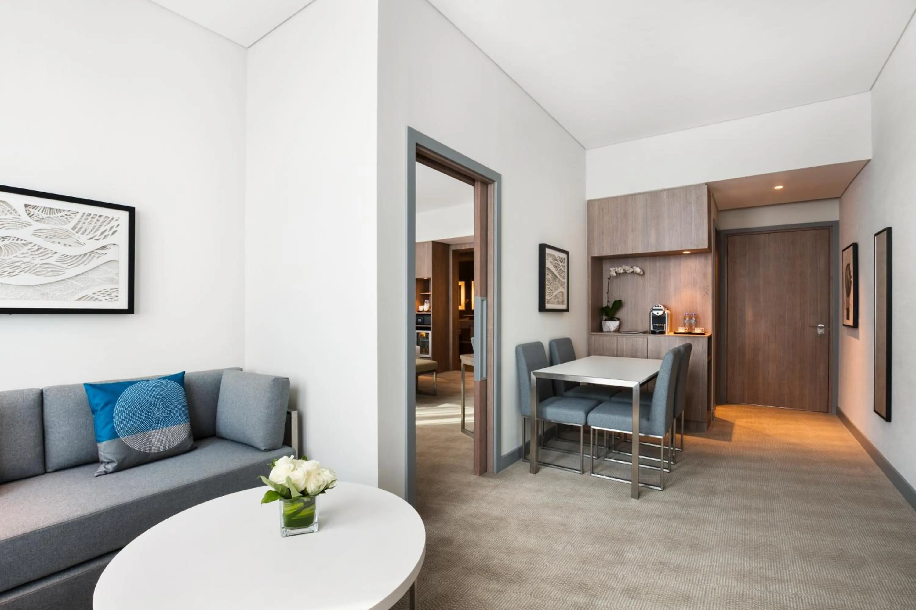 Living room in Novotel Bur Dubai - Healthcare City