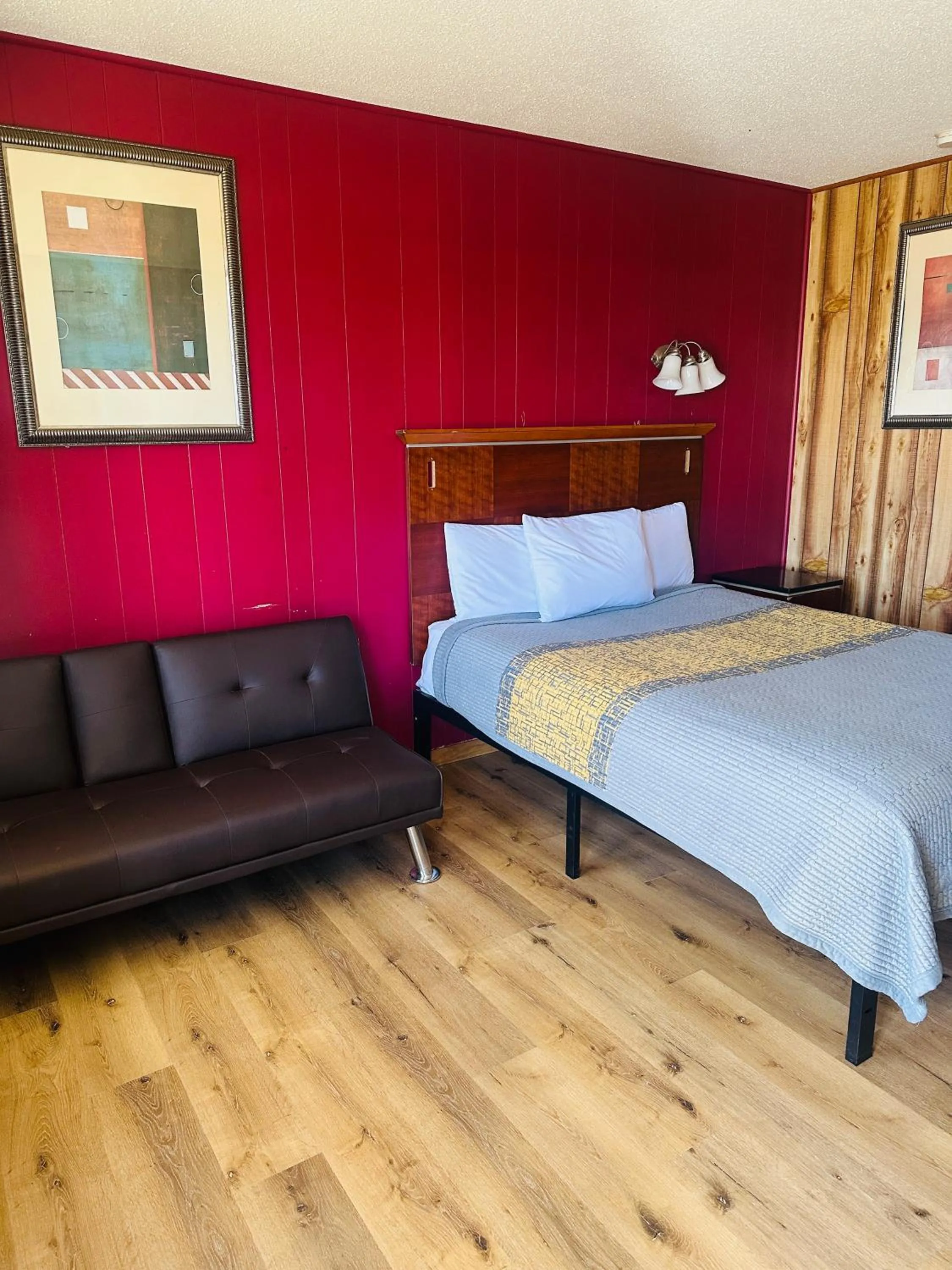 Bedroom, Bed in Country Inn - Licking