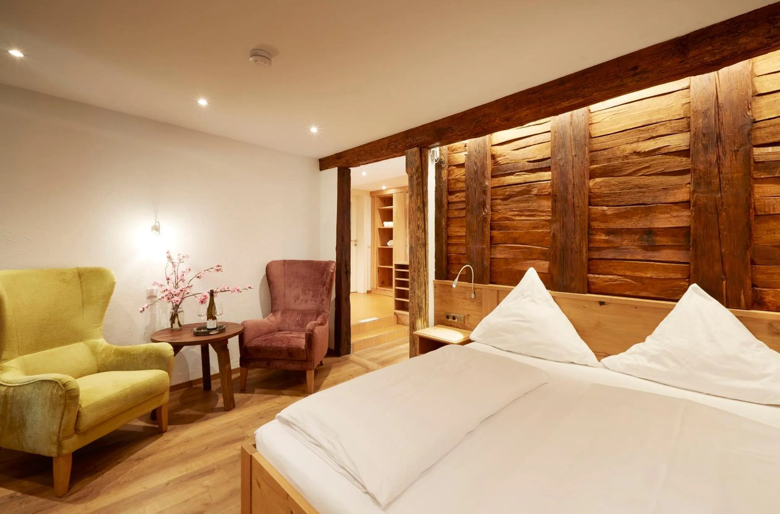 Photo of the whole room, Bed in Gasthof Zum Lam