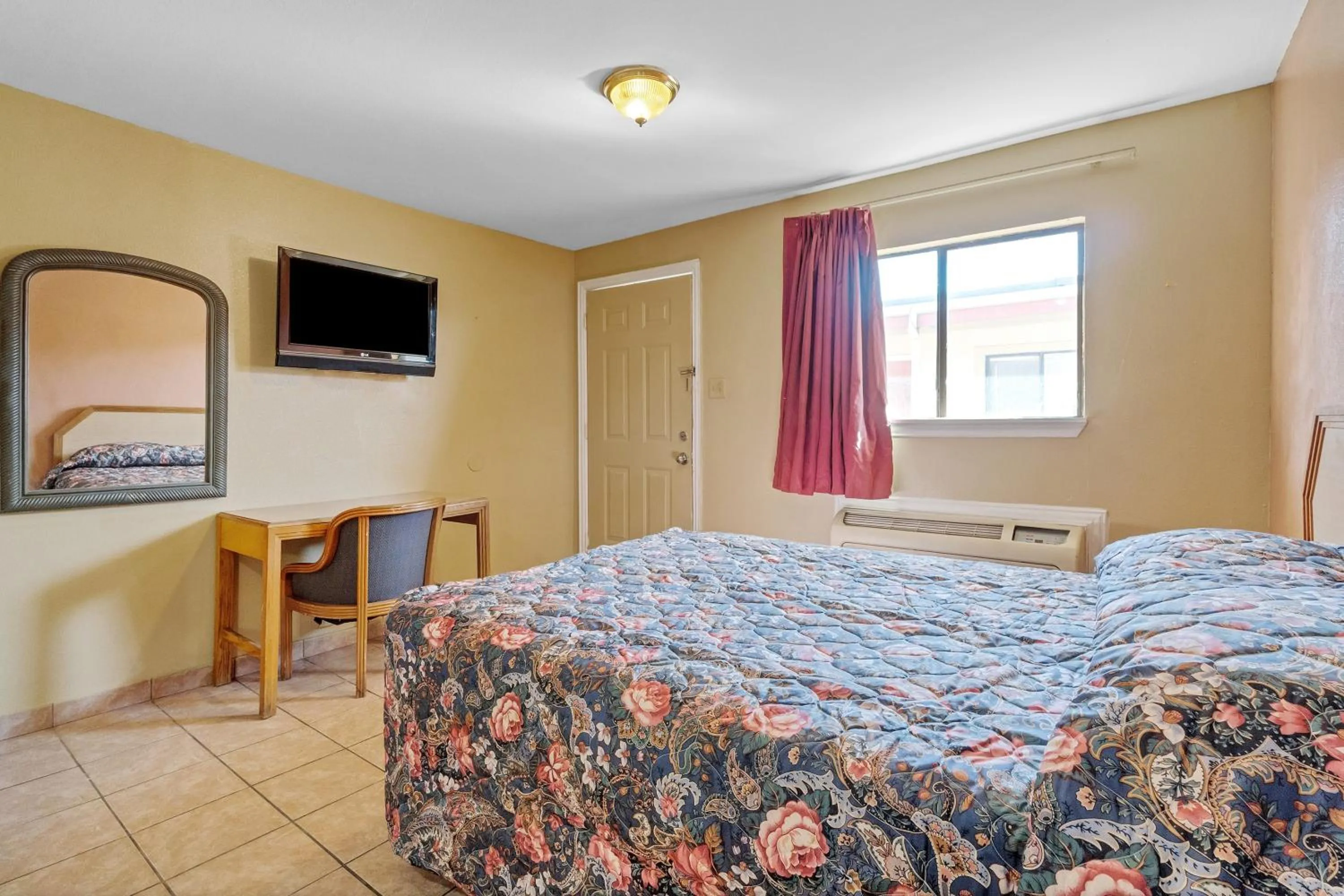 Bedroom, Bed in Relax Motel Grand Prairie Dallas I 30