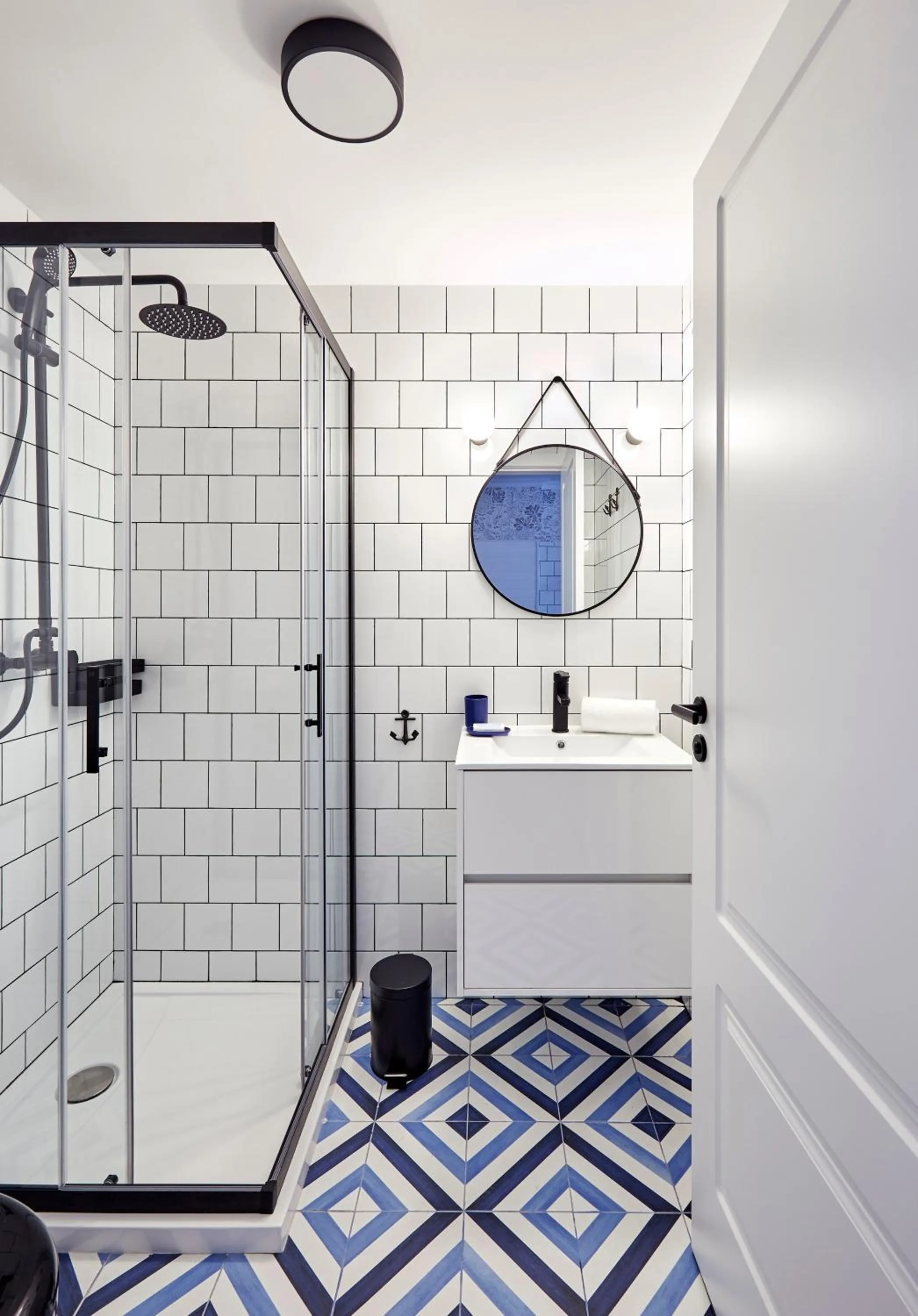 "Breeze" Aparthotel by Parrot`s House