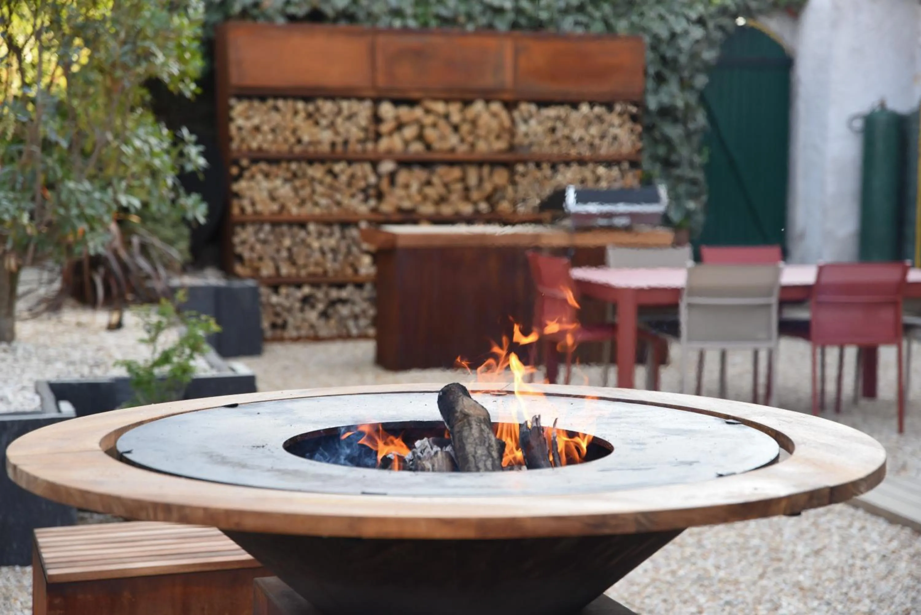 Patio in LA DEMALERIE