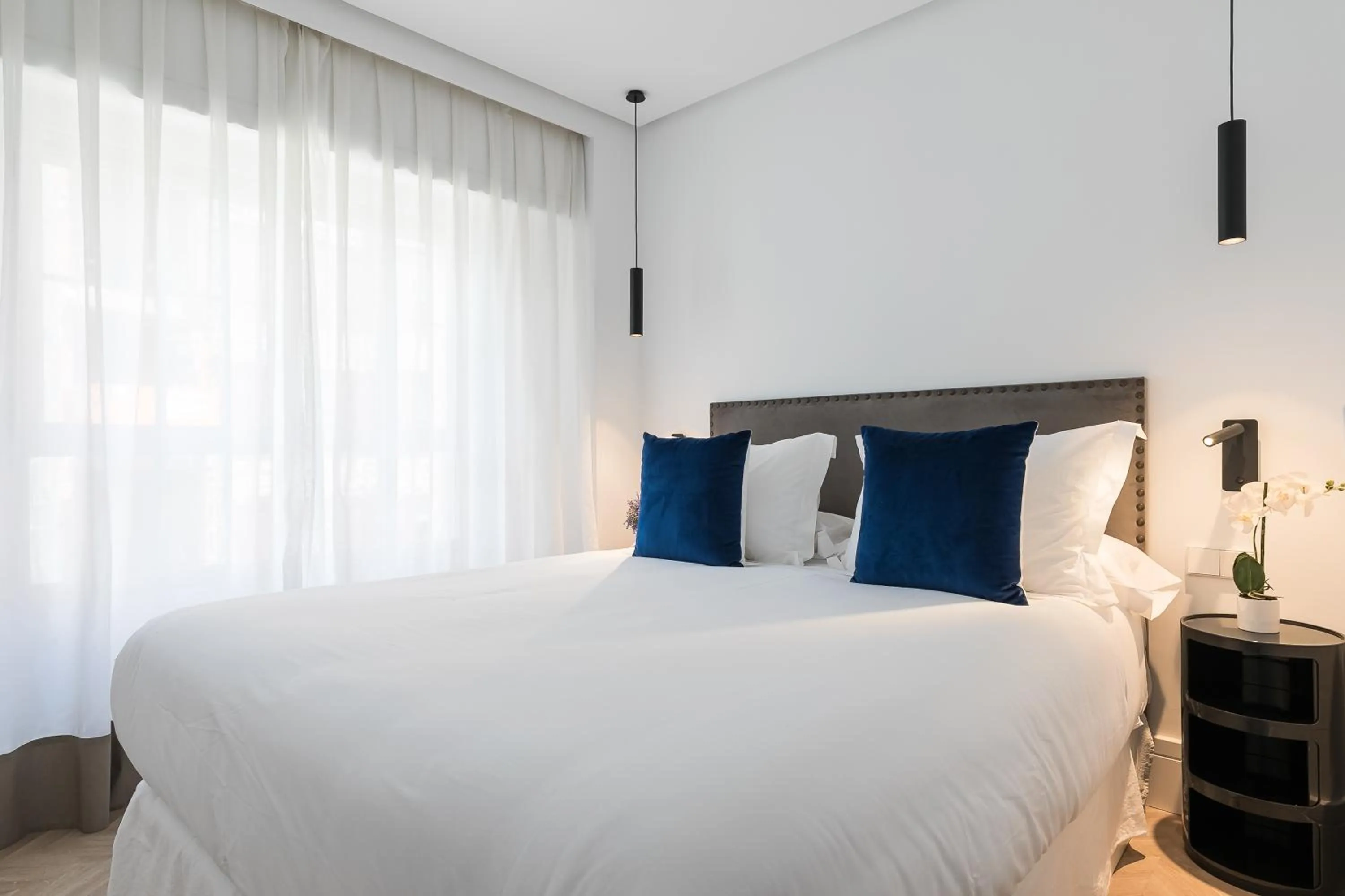 Bed in Feelathome Waldorf Suites Apartments