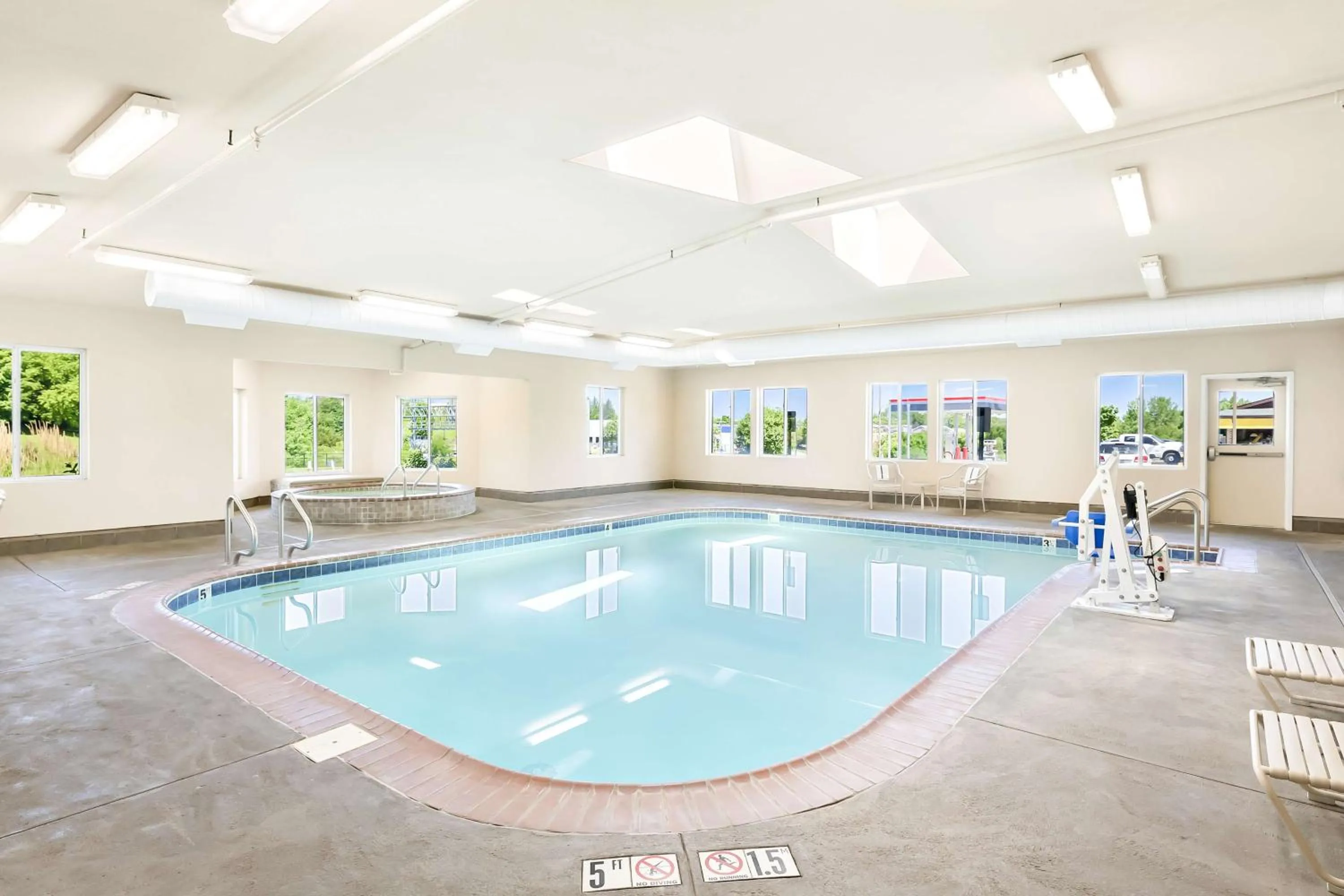 Pool view in Best Western Nebraska City Inn