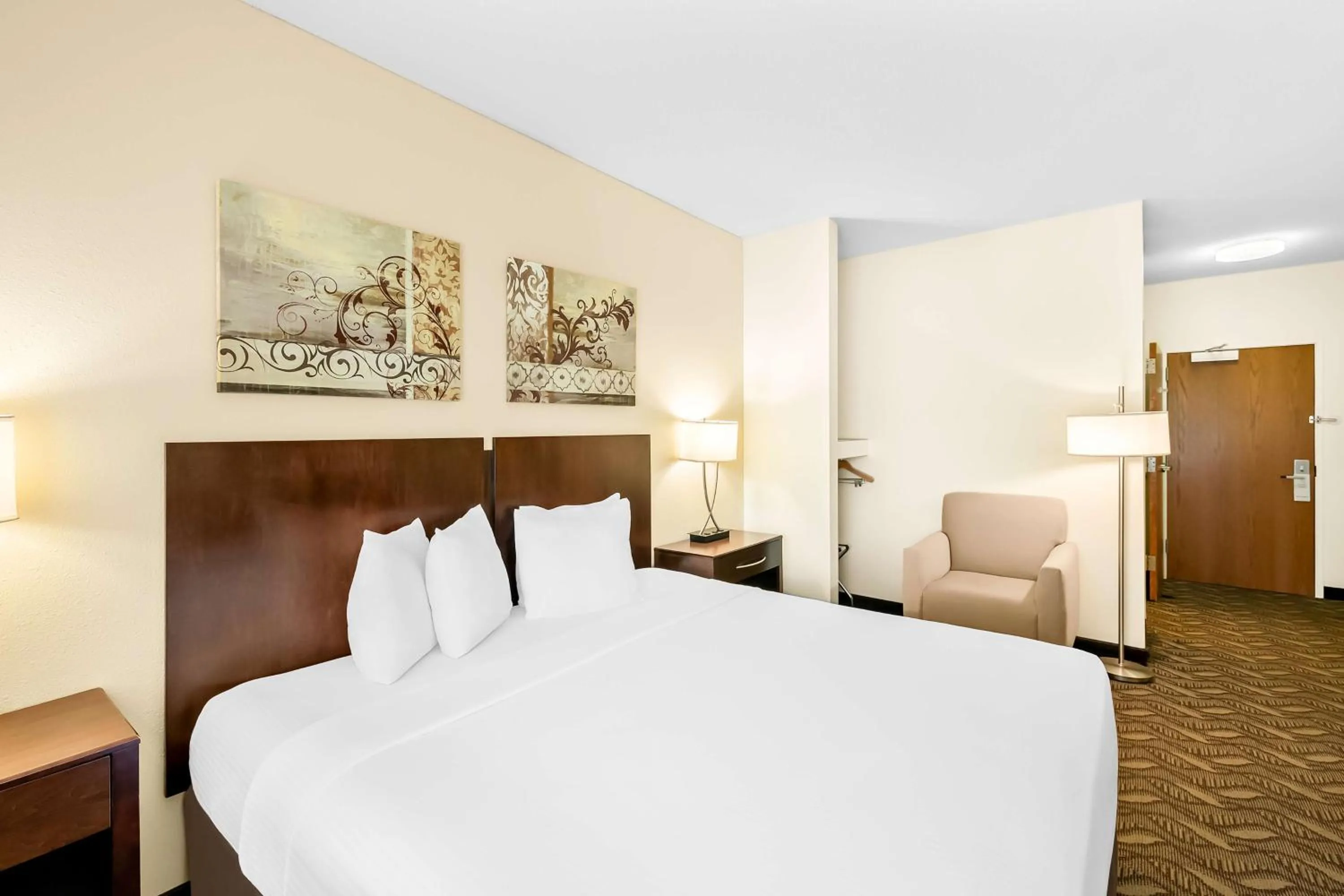 Bedroom, Bed in Best Western Nebraska City Inn