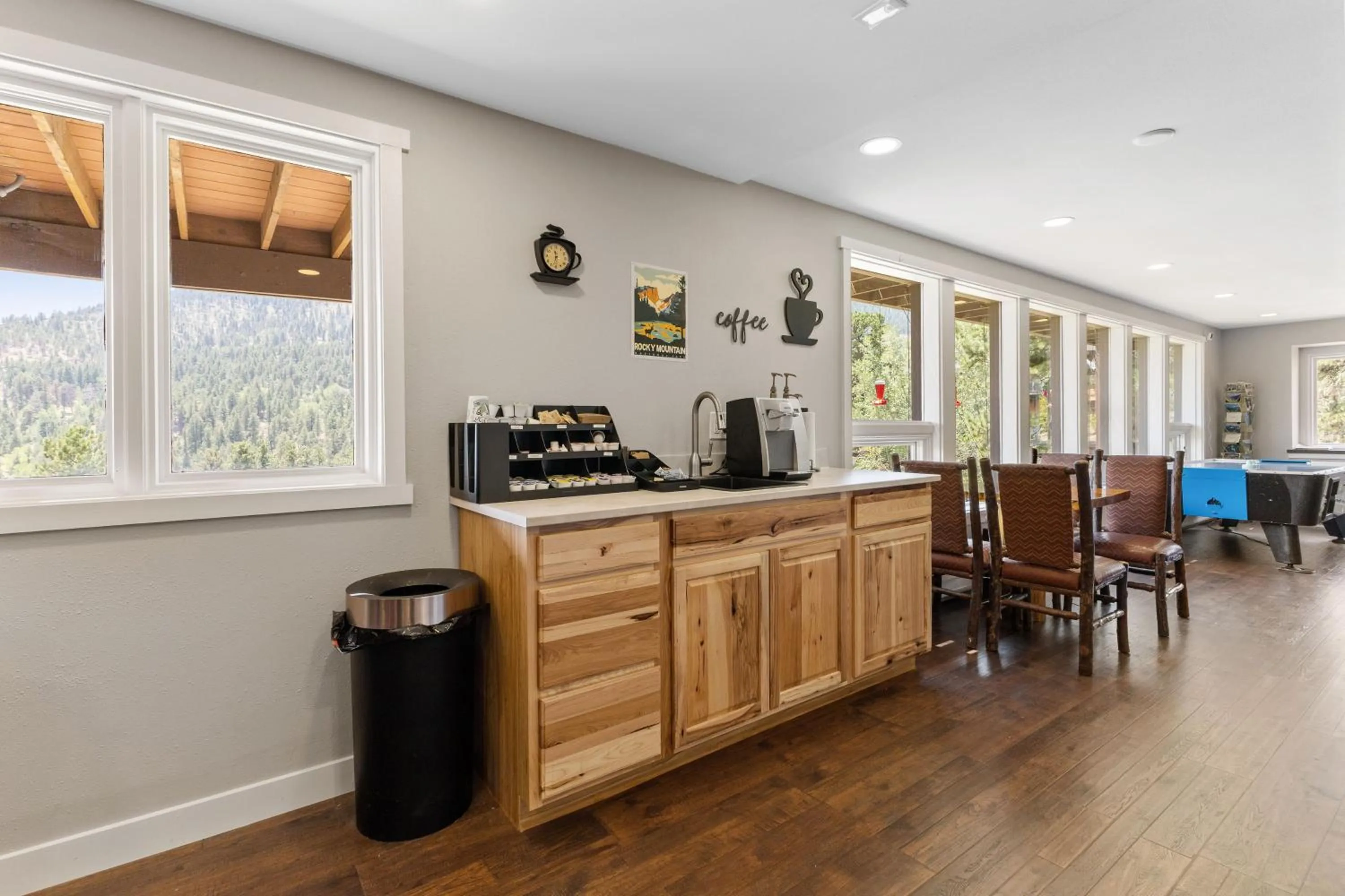 Game Room in Wildwood Inn