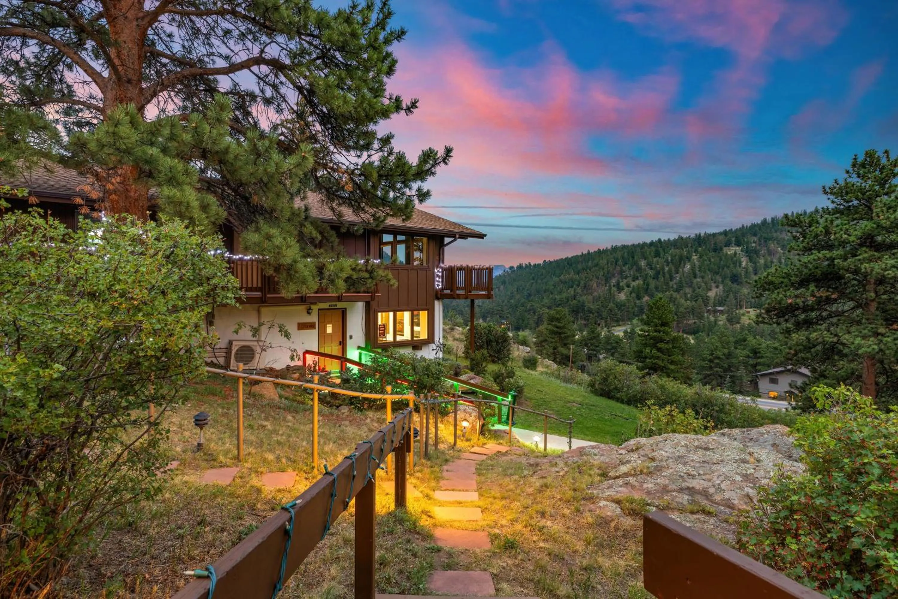 Property building in Wildwood Inn