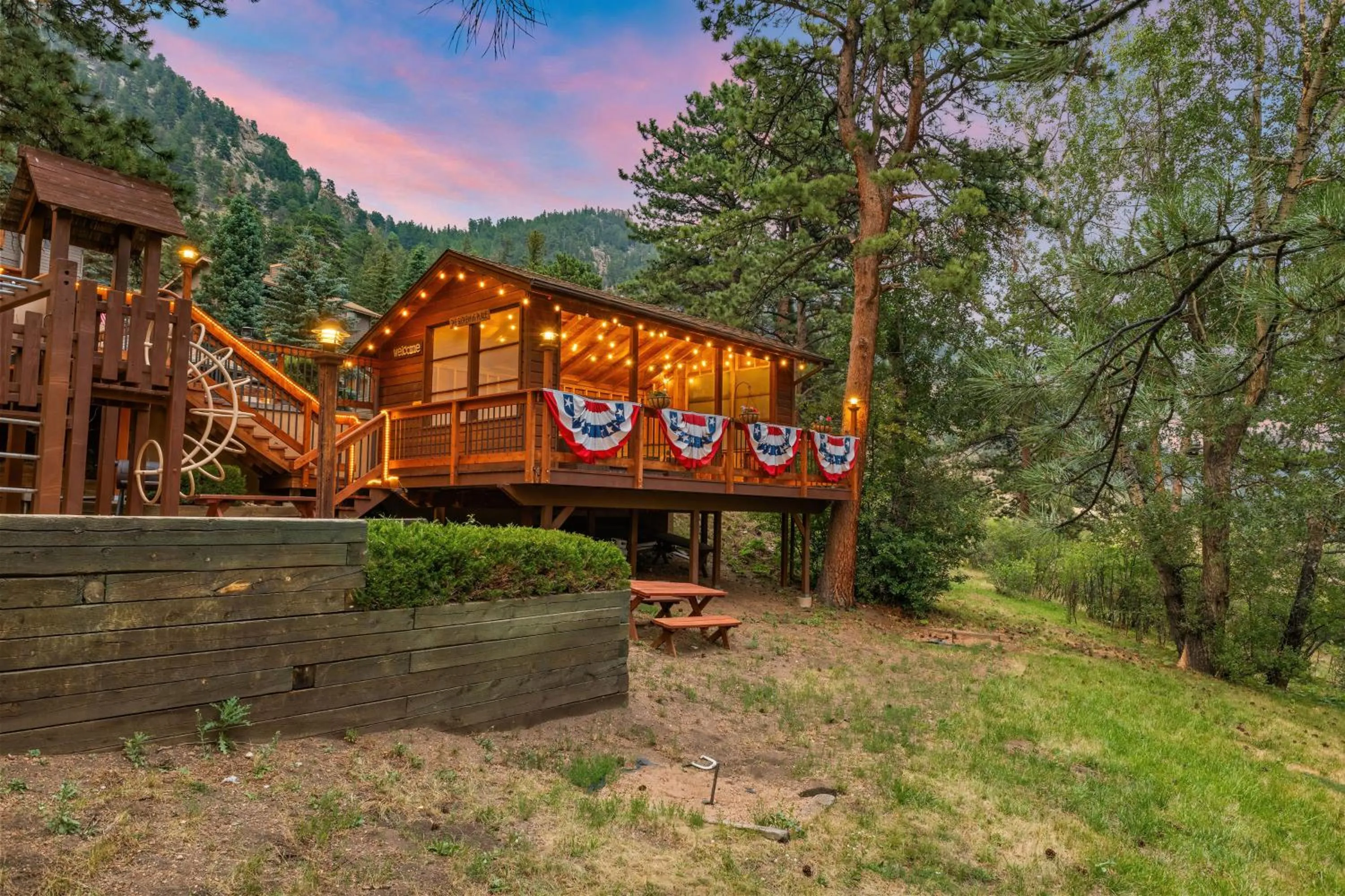 Property building in Wildwood Inn