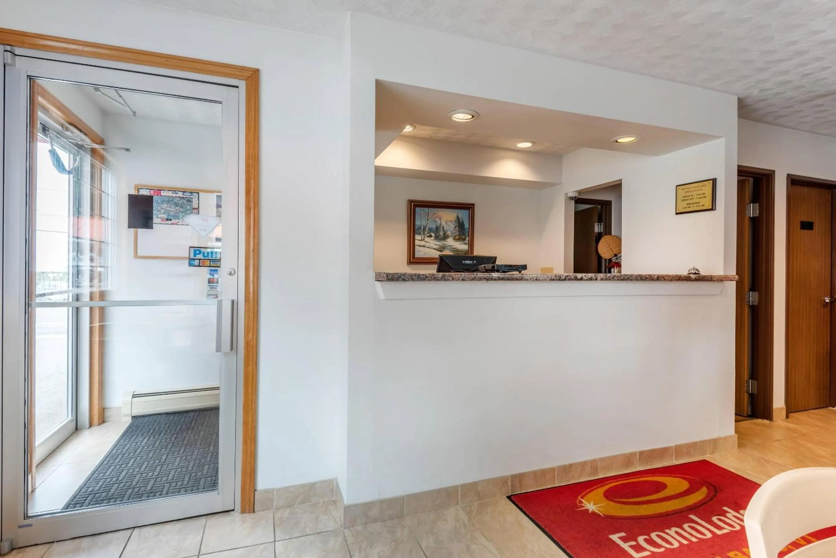 Lobby or reception in Econo Lodge Saint Albans