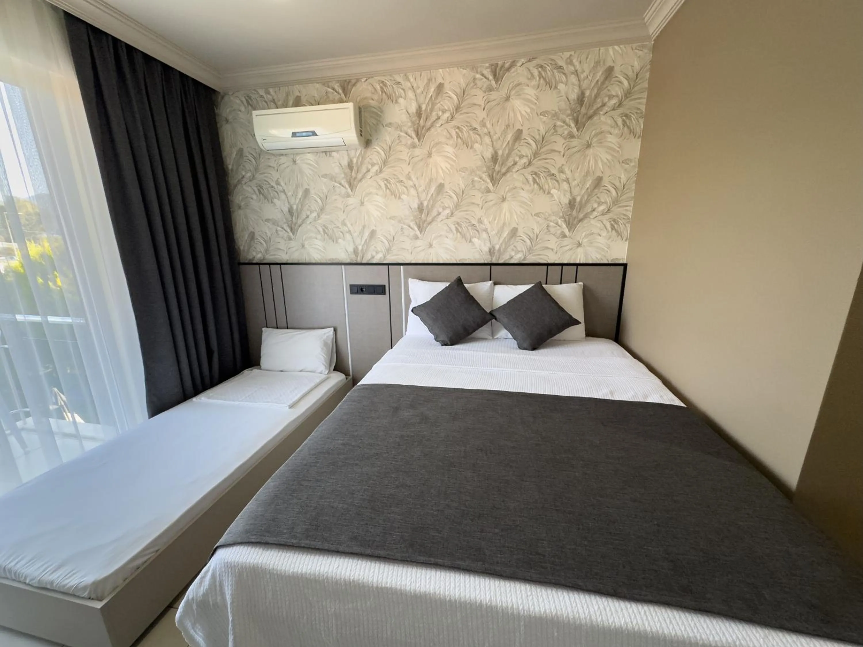 Bed in Sardunya Hotel