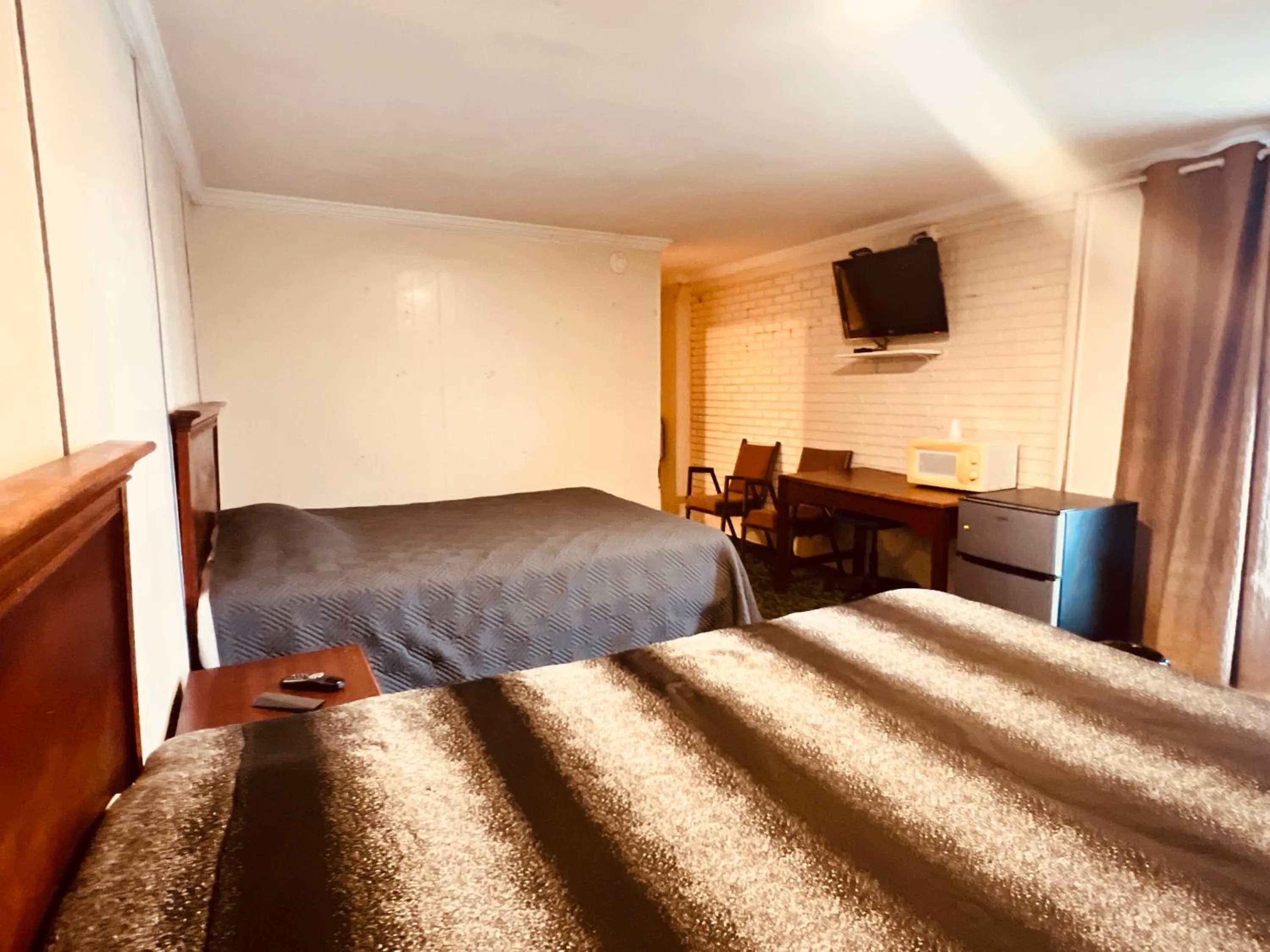 Bedroom in Hotel O East Hemphill Burton-Flint