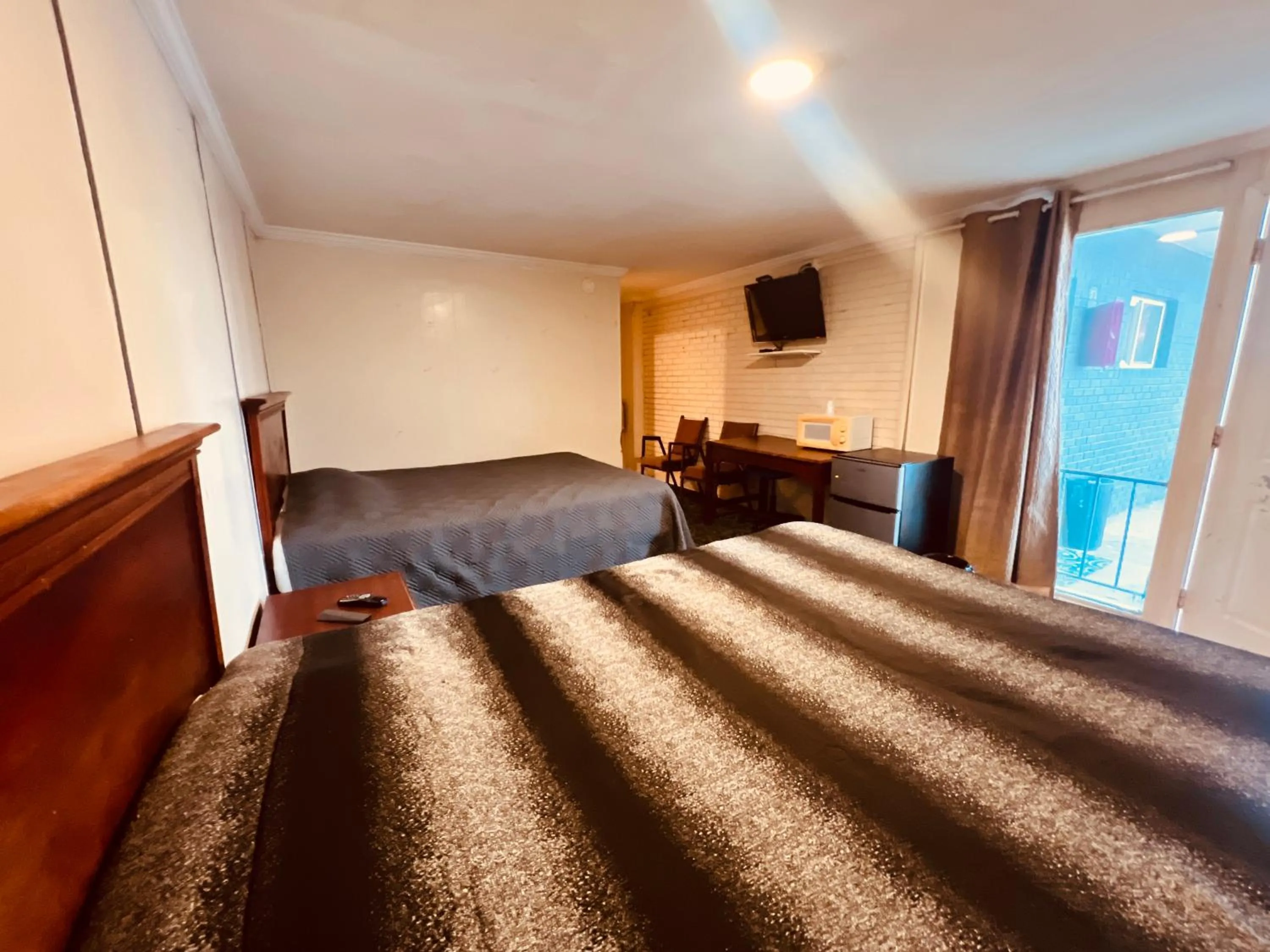 Bedroom in Hotel O East Hemphill Burton-Flint