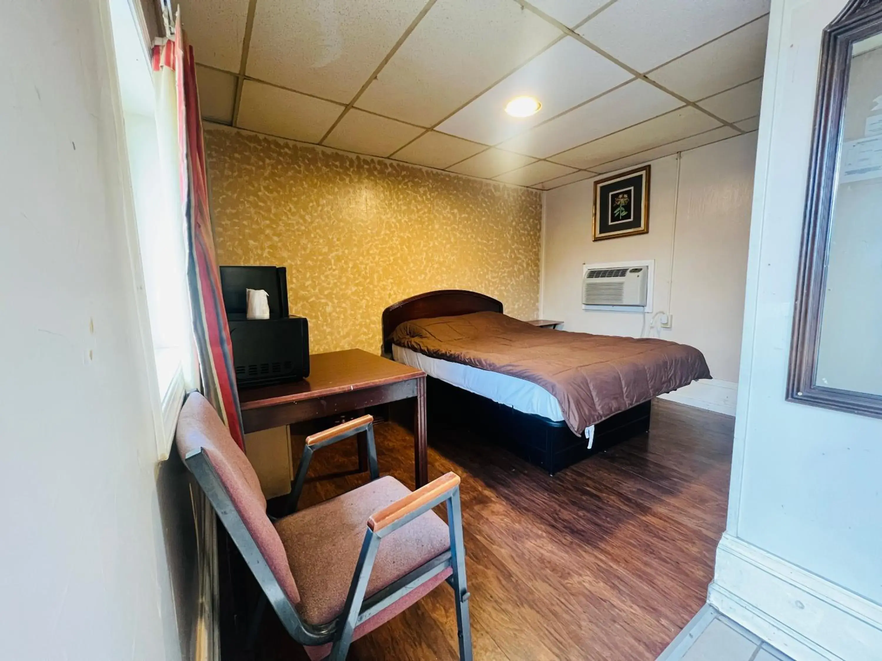 Queen Bed Non-Smoking in Hotel O East Hemphill Burton-Flint Queen Bed Non-Smoking in Hotel O East Hemphill Burton-Flint