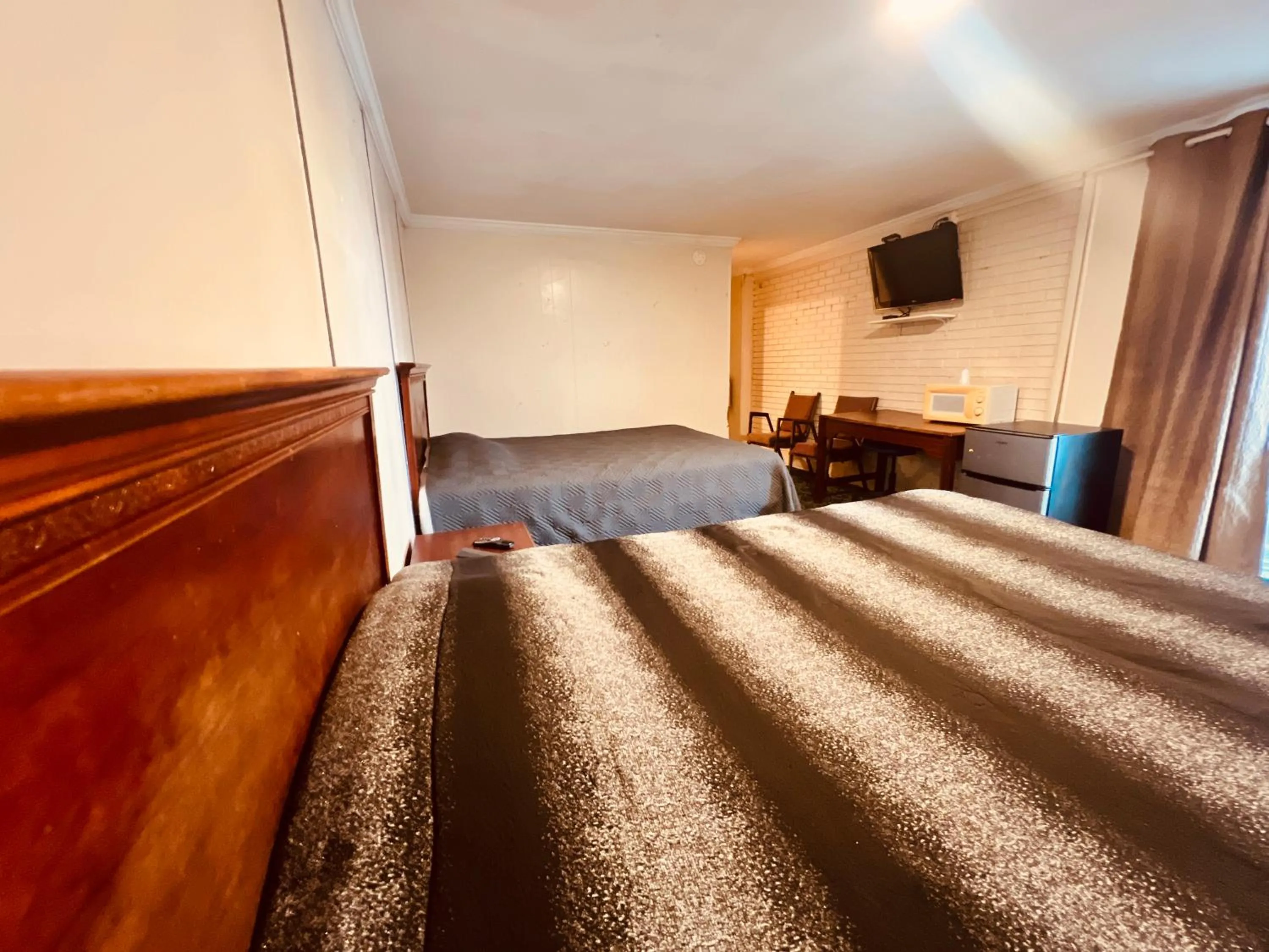 Bedroom in Hotel O East Hemphill Burton-Flint