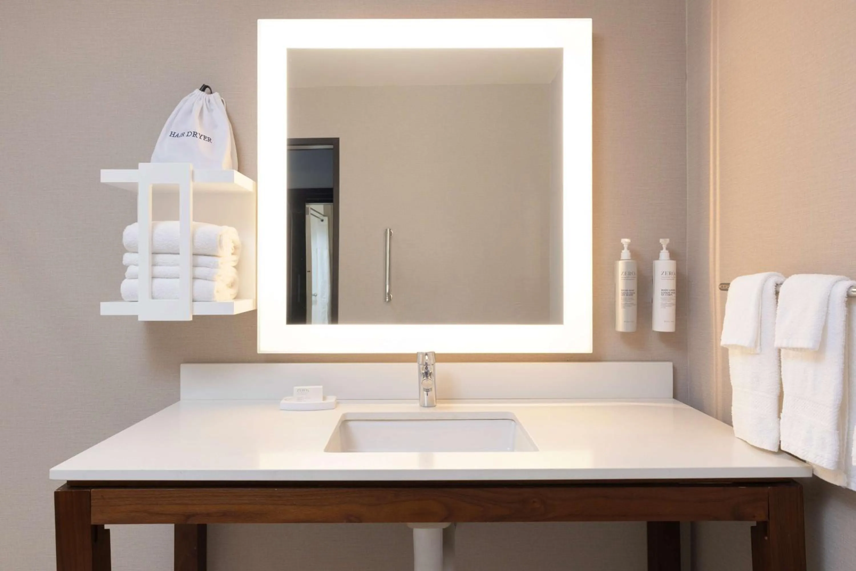 Bathroom in Hampton Inn San Jose Cherry Ave, CA