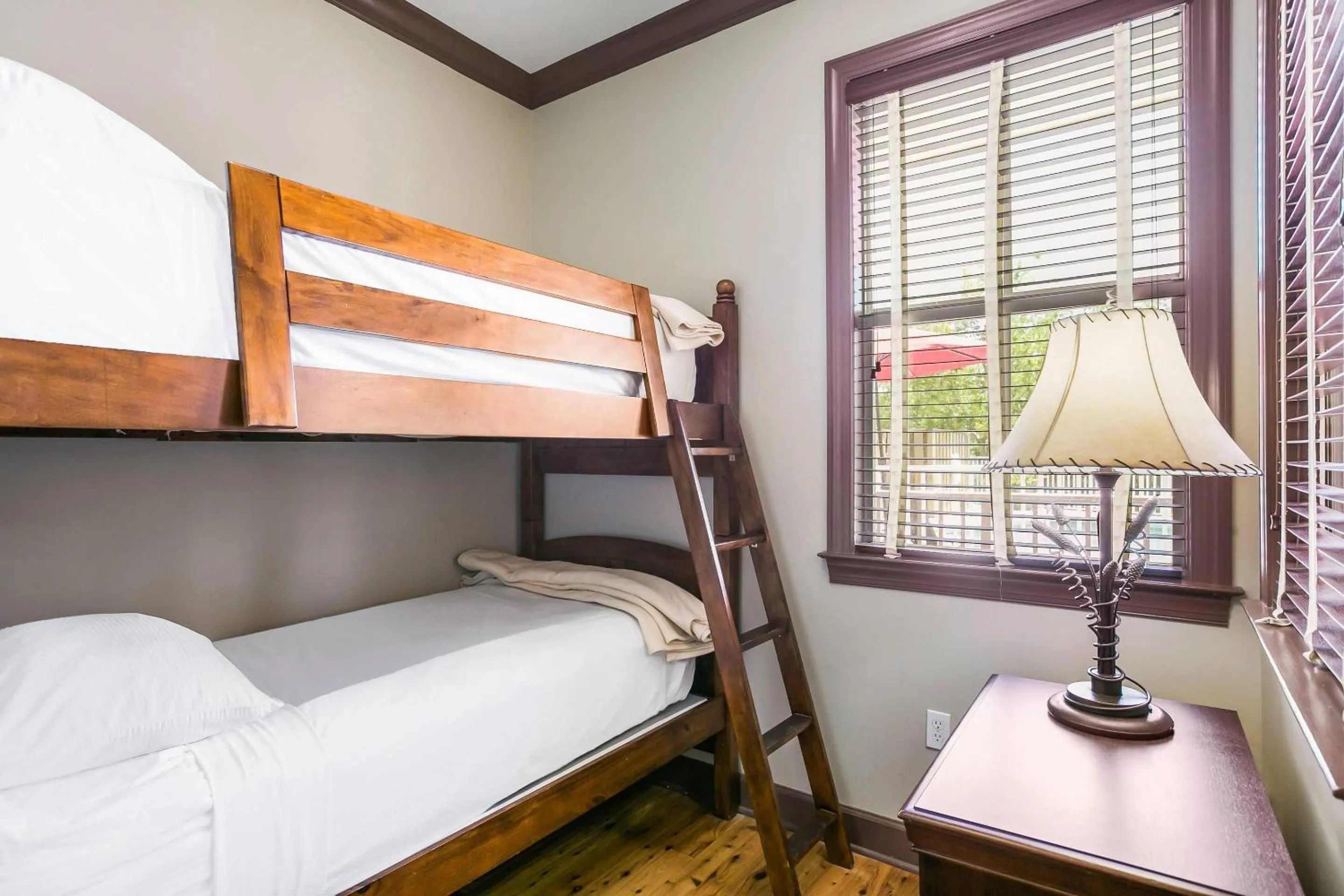 Bedroom, Bed in Water Street Hotel & Marina, an Ascend Collection Hotel