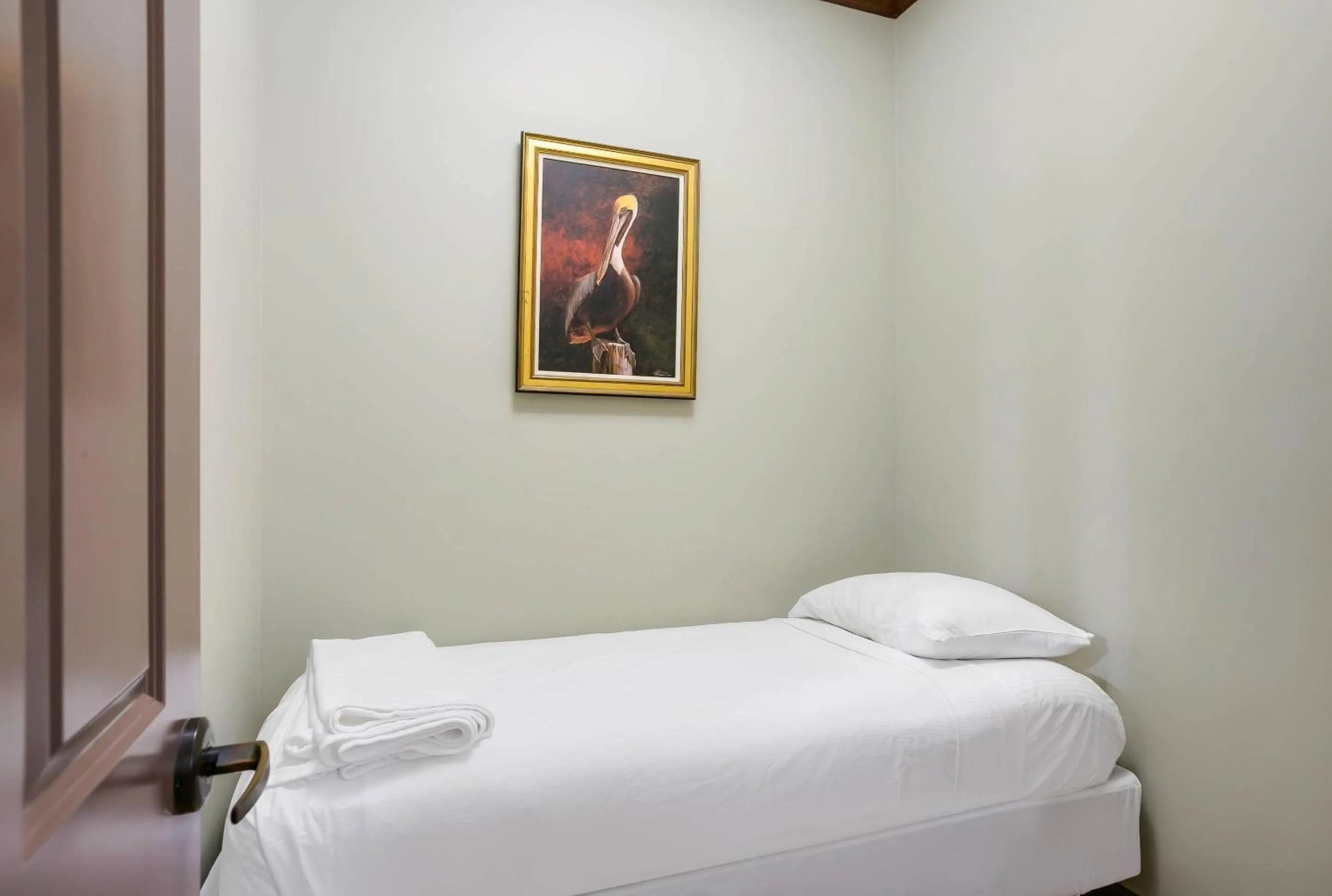 Bedroom, Bed in Water Street Hotel & Marina, an Ascend Collection Hotel