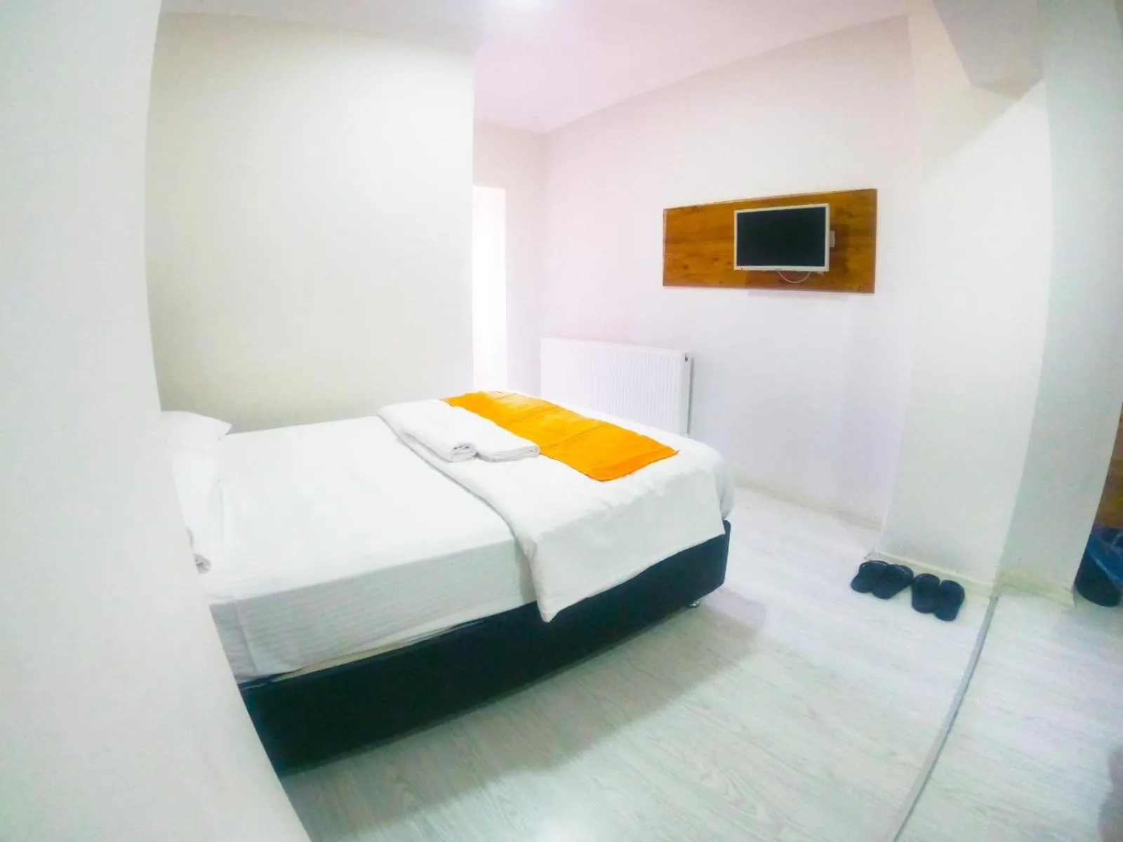 Bed in ANKARA OTEL EVREN