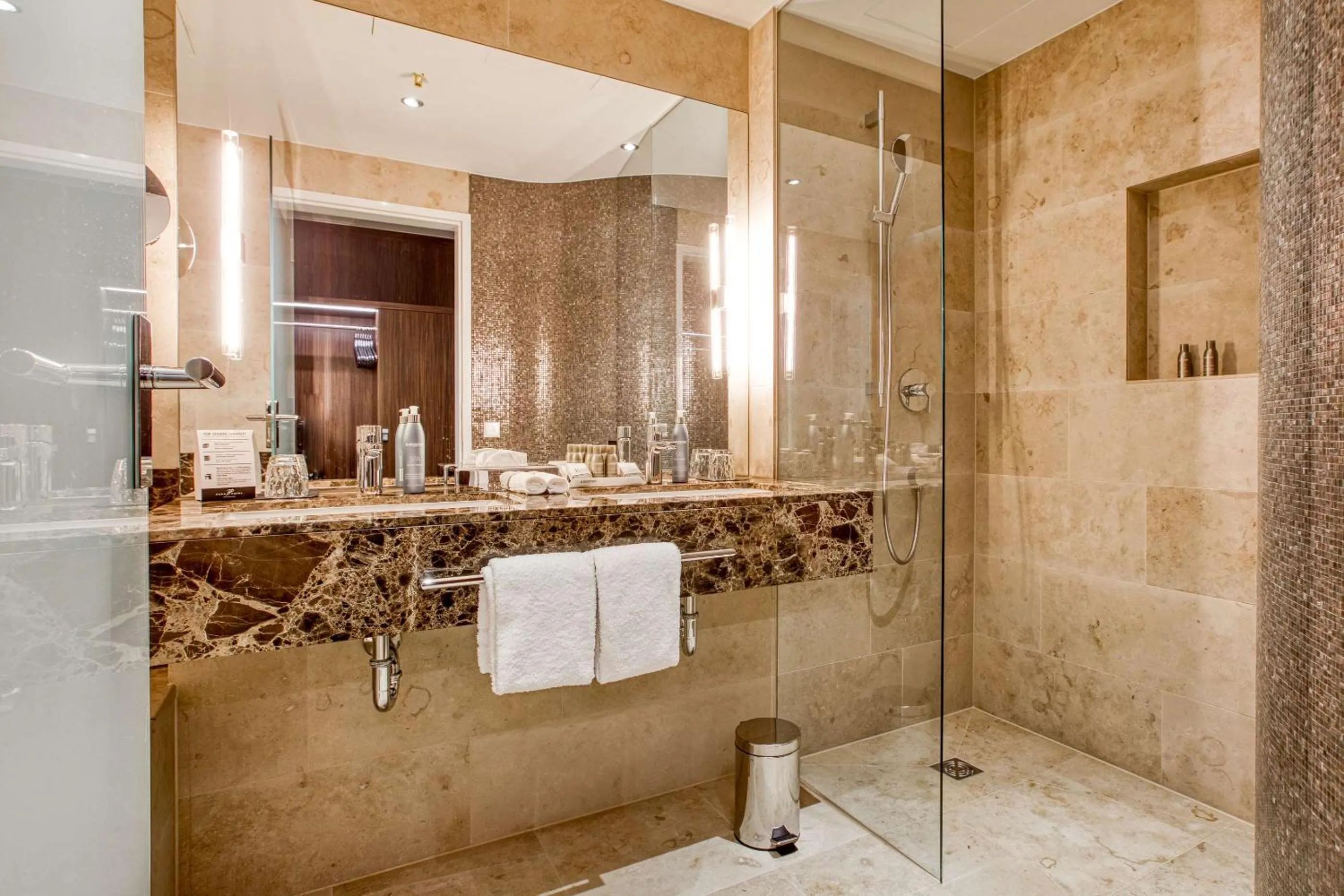 Bathroom in Parkhotel Heilbronn