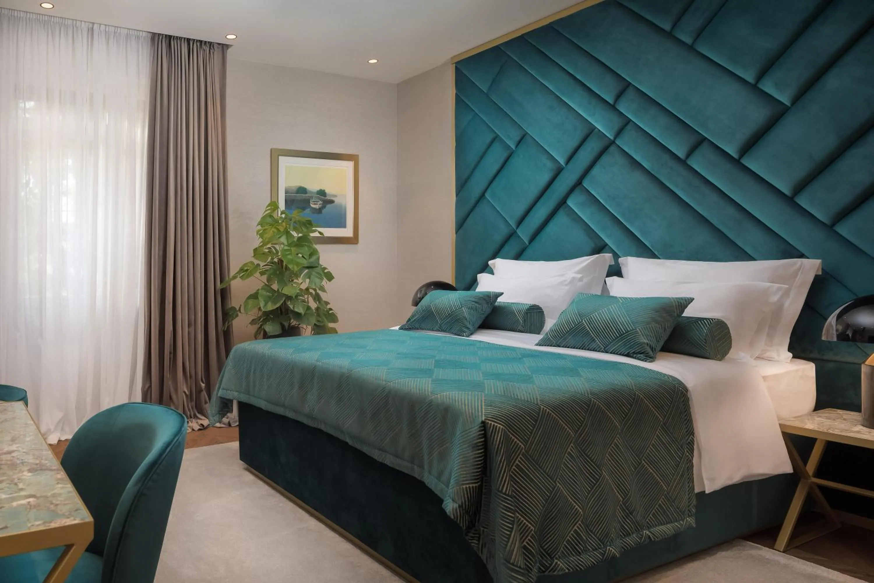 Photo of the whole room in Five Elements Luxury Rooms