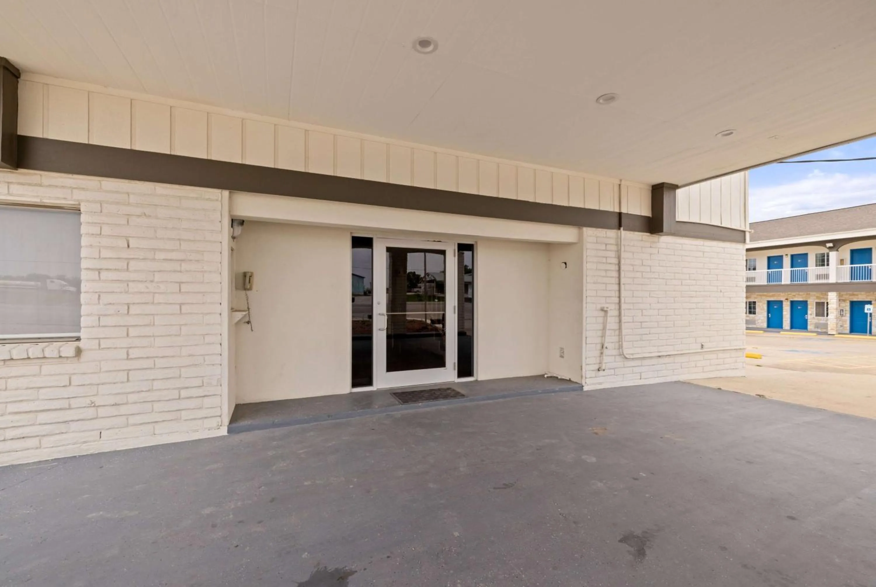 Property building in Days Inn by Wyndham Kenedy Karnes City